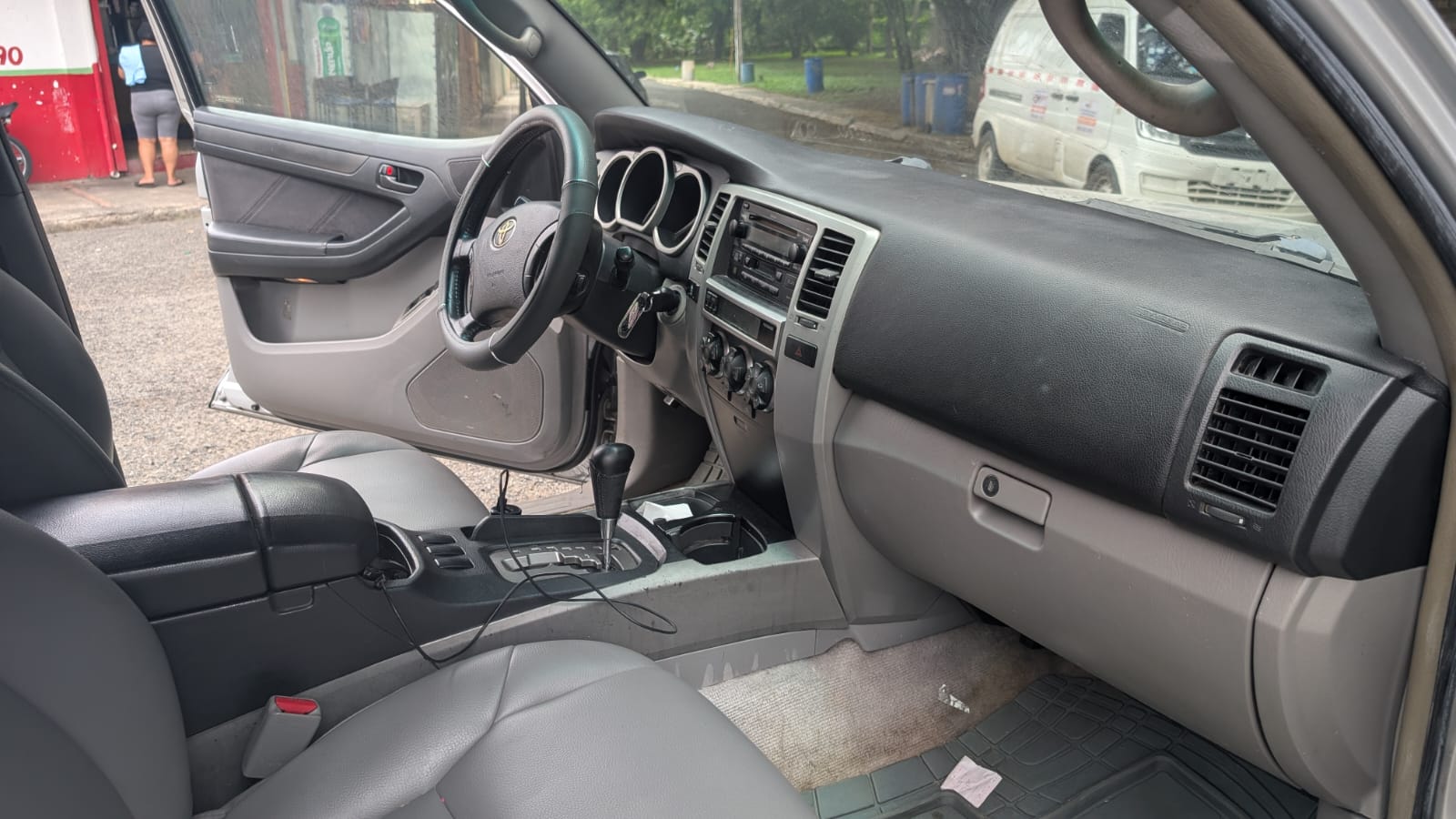 jeepetas y camionetas - TOYOTA 4RUNNER 9