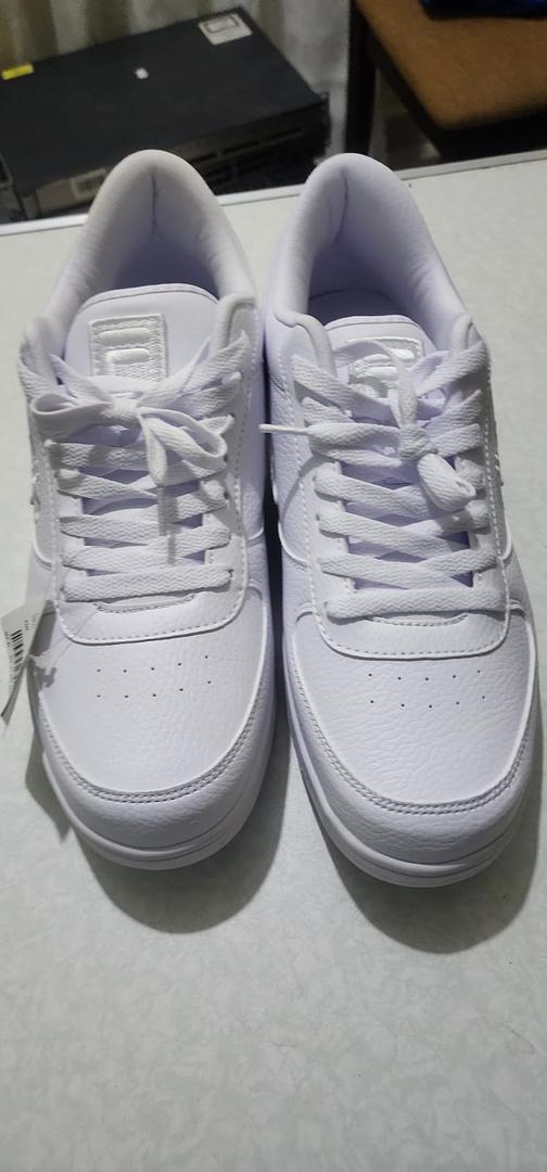 ropa para hombre - Tennis Fila y levis size 44 5