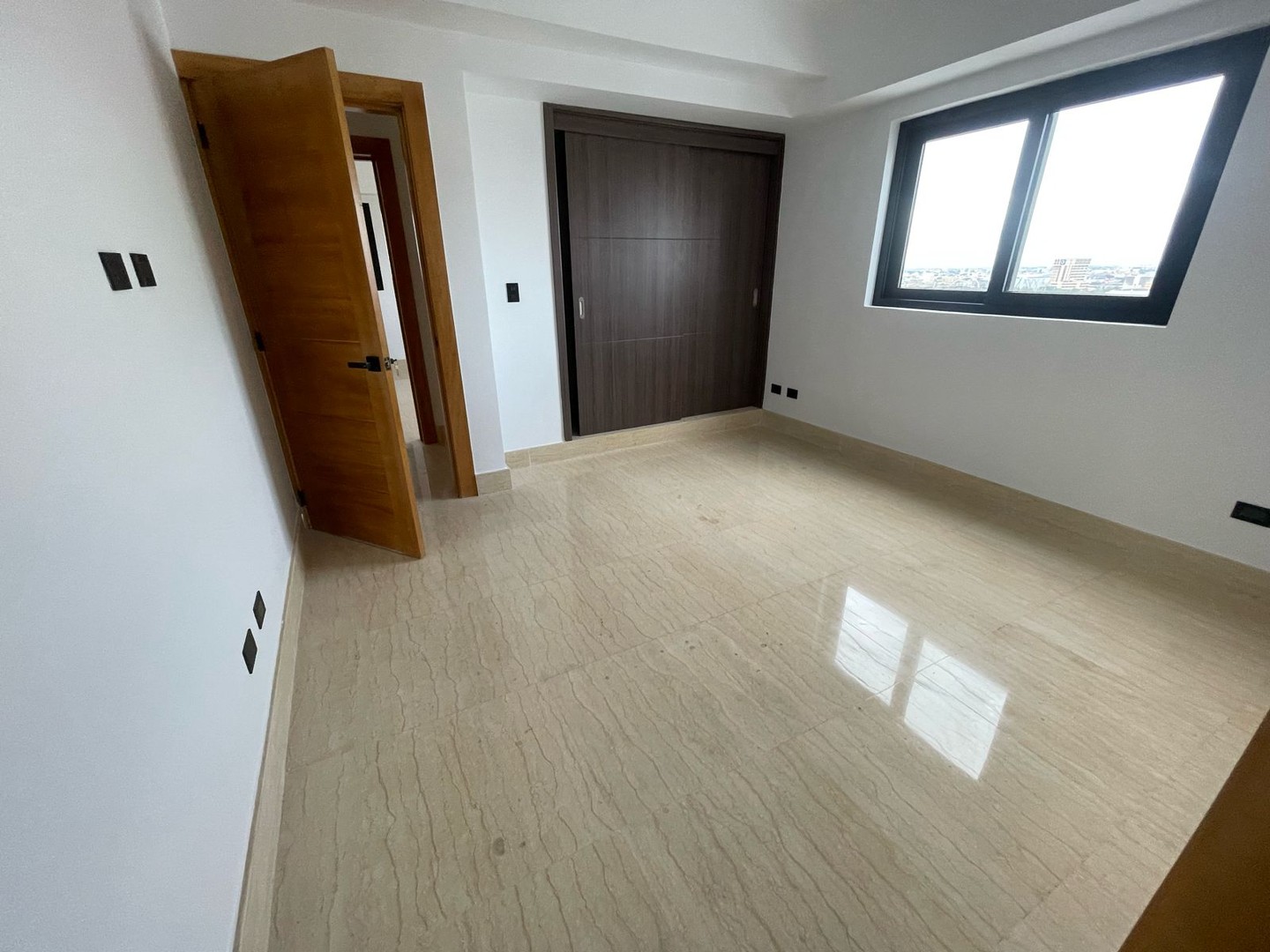 apartamentos - Rento Apto Con Línea Blanca en Piso Alto Listo para Estrenar en Naco. COD: PD222 8