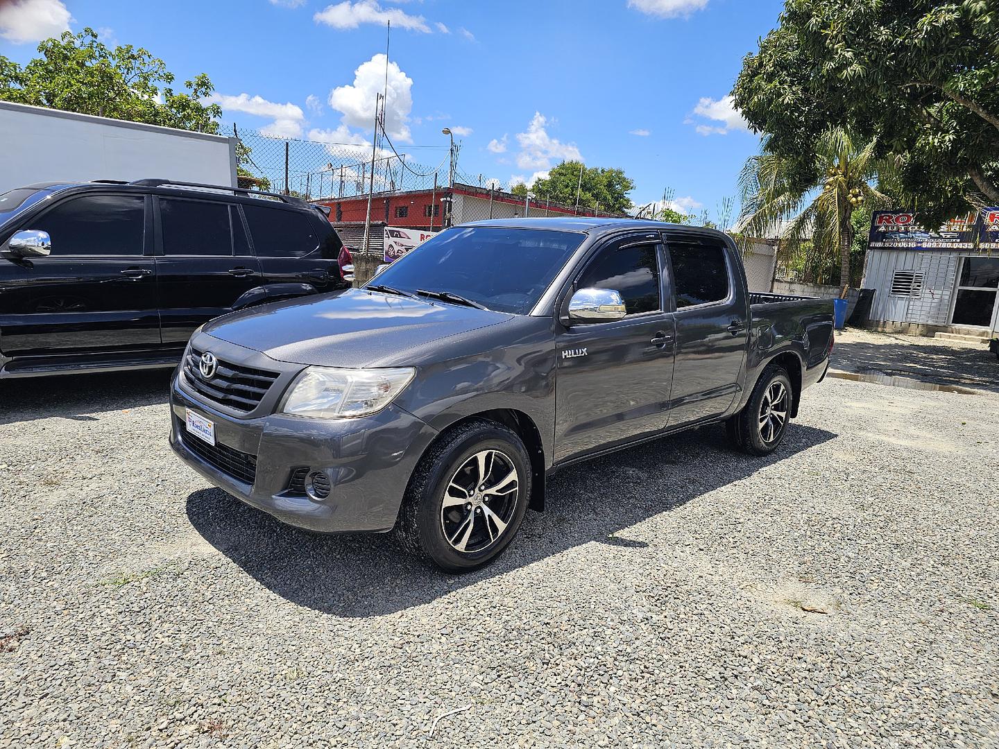 jeepetas y camionetas - toyota hilux 2015 1