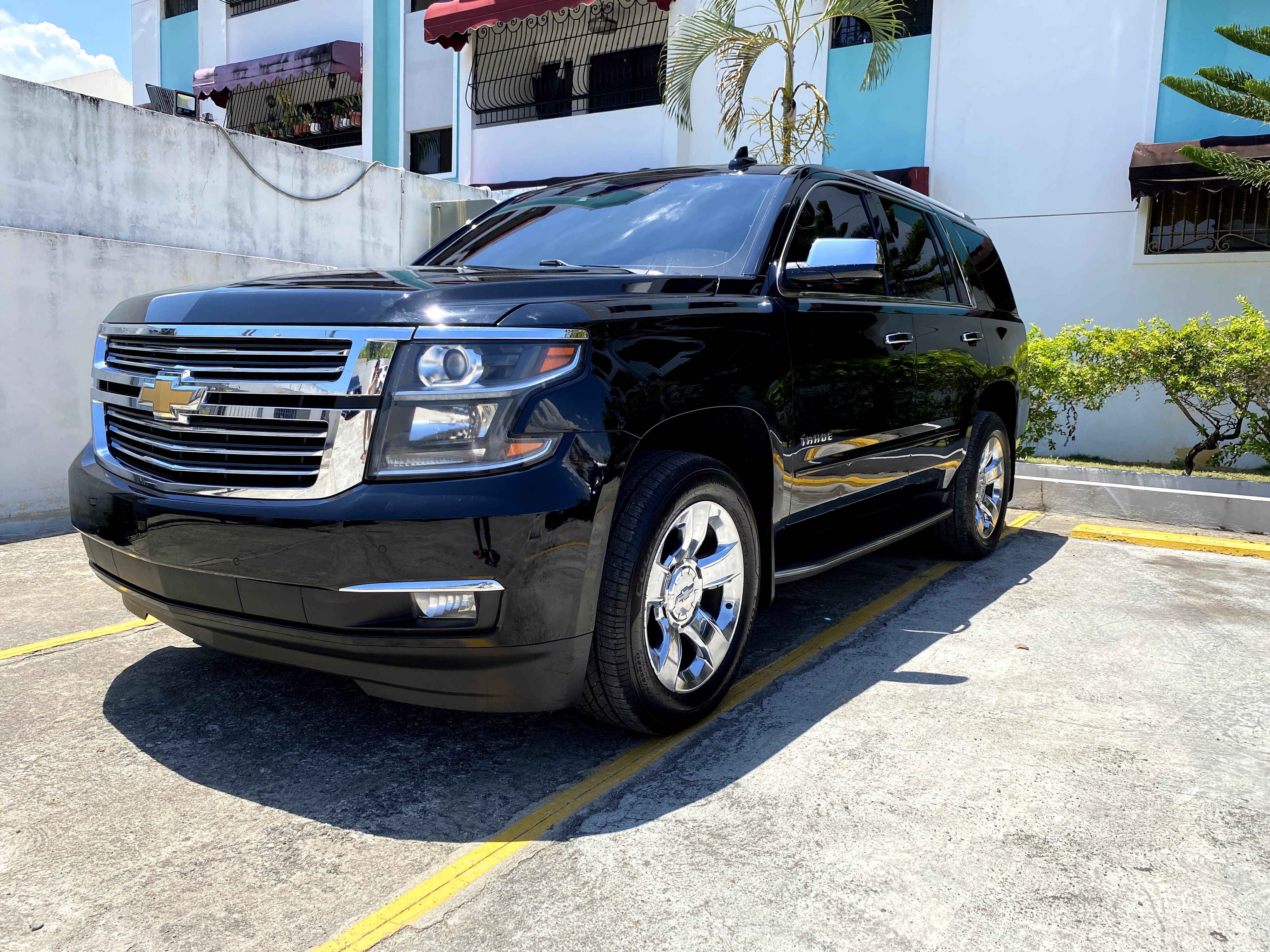 jeepetas y camionetas - Tahoe Premier 2017 RWD Americana | USD $30,000 Neg 1