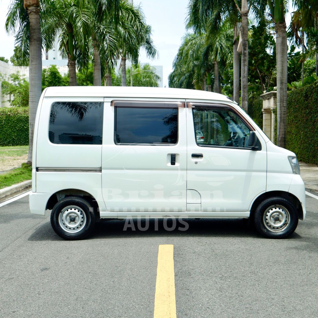 jeepetas y camionetas - Daihatsu Hijet 4x4 2018 Economica y con garantia.  2