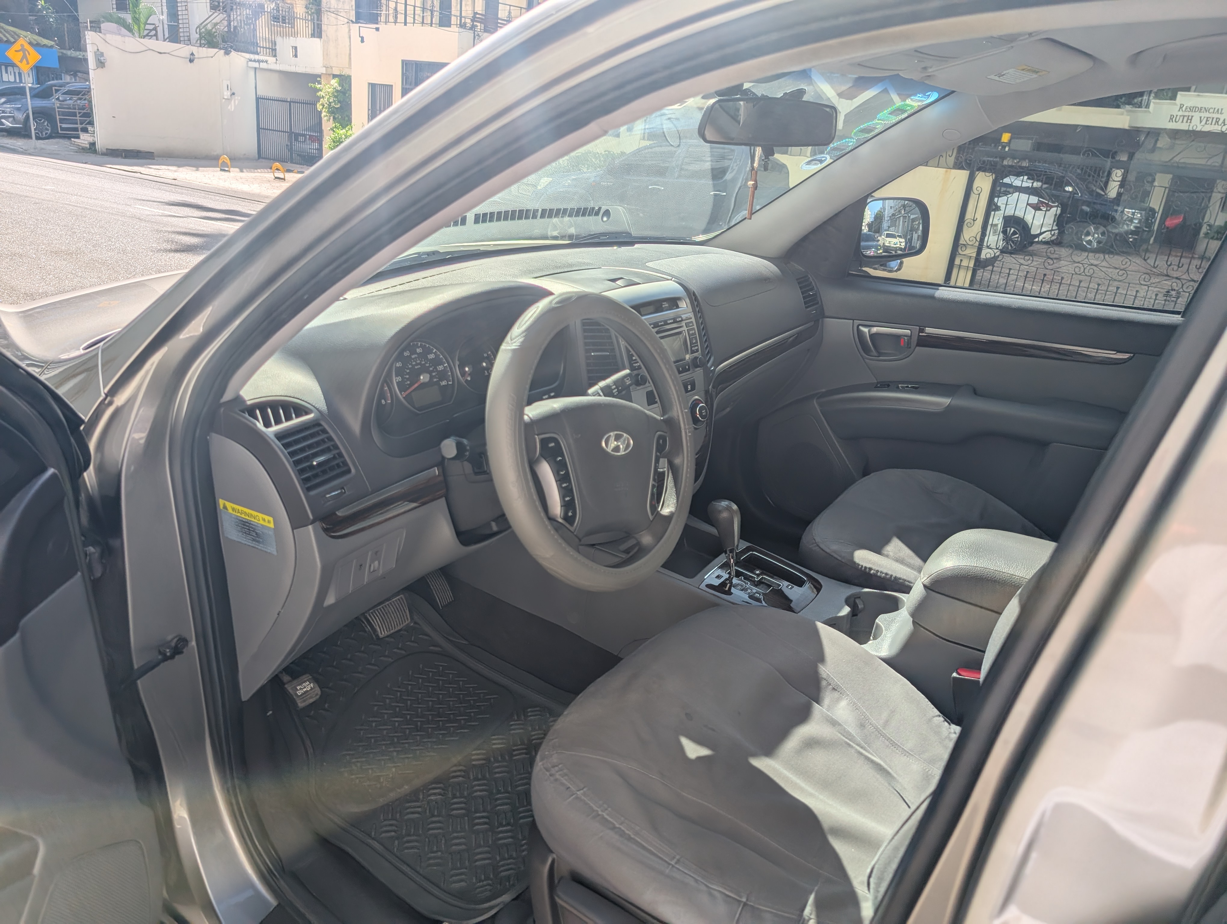 jeepetas y camionetas - Hyundai Santa Fe 2011 5