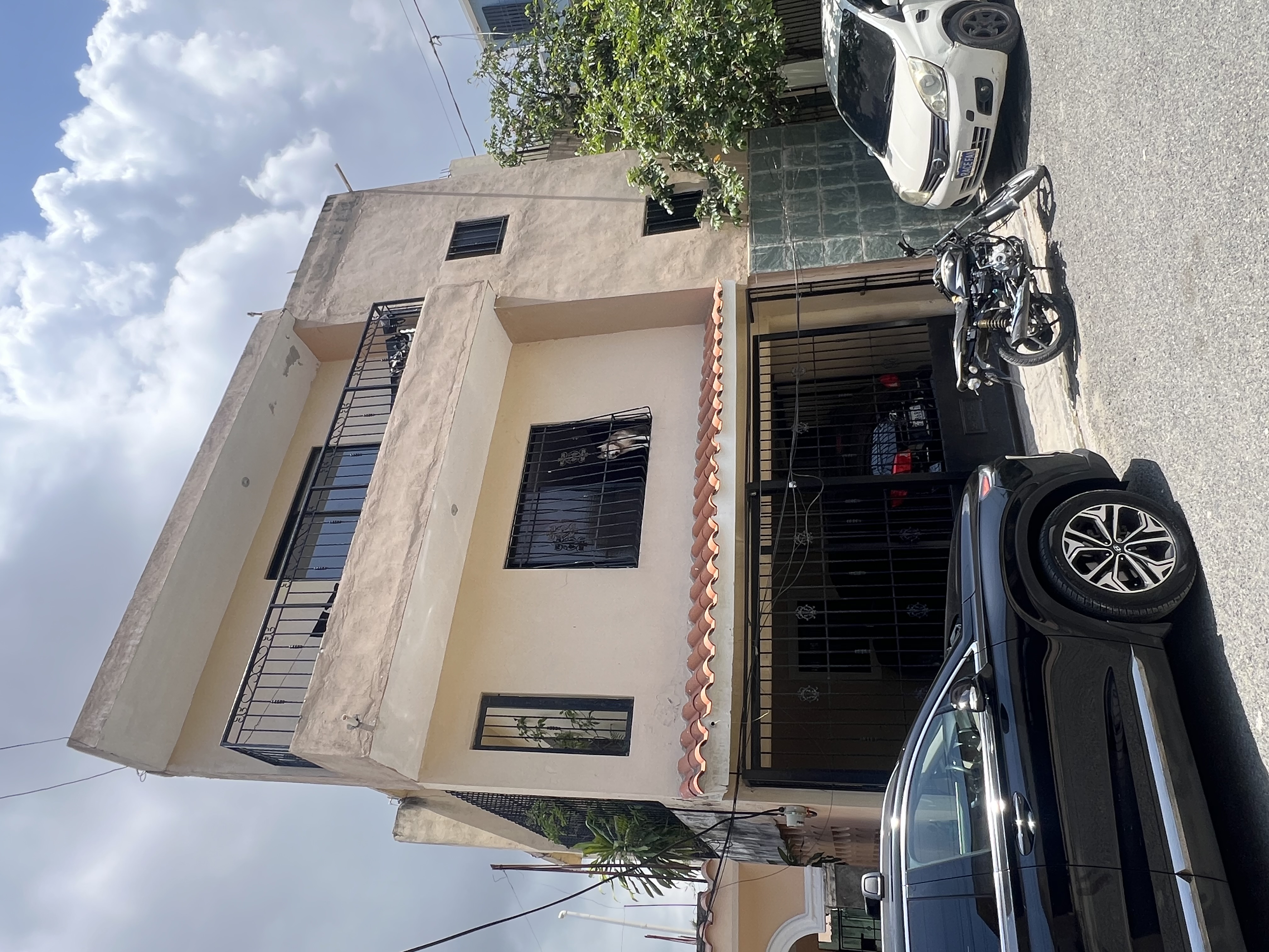 otros inmuebles - Vendo edificio apartamentos en Los Altos de Loyola 1