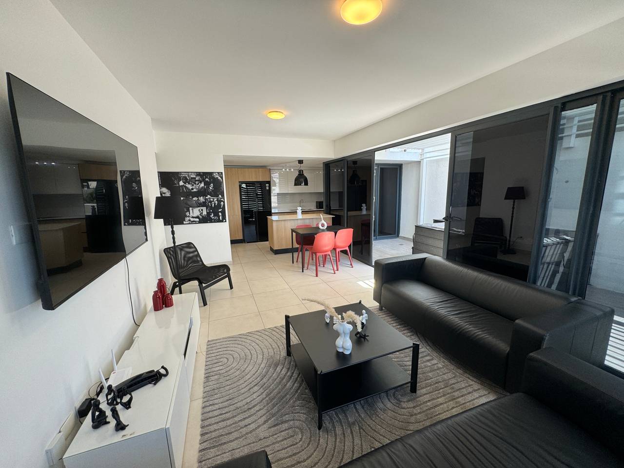 apartamentos - Alquiler de apto detrás de galería 360 Arroyo Hondo Viejo  2