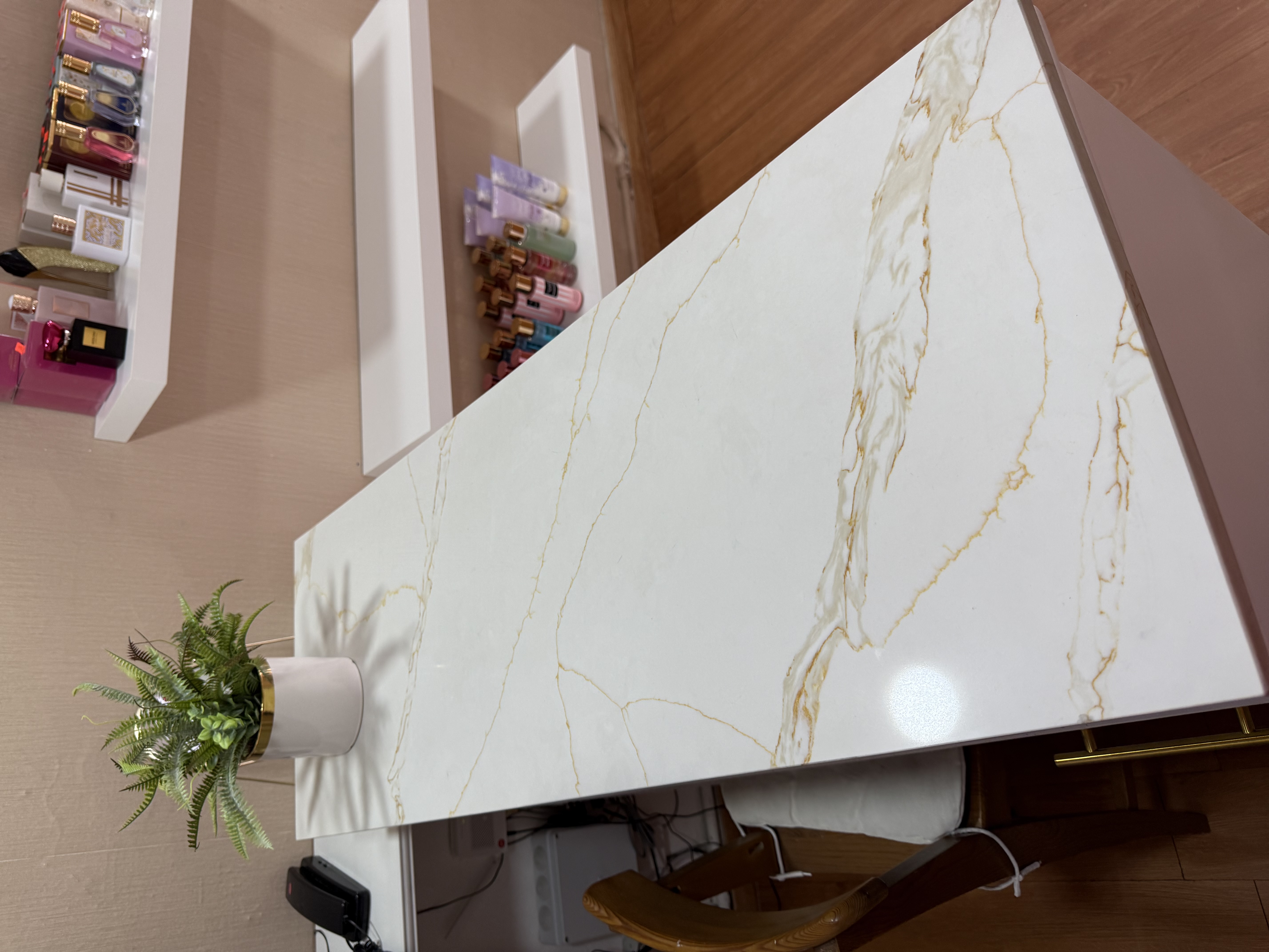 equipos profesionales - Counter con tope de marmol 1