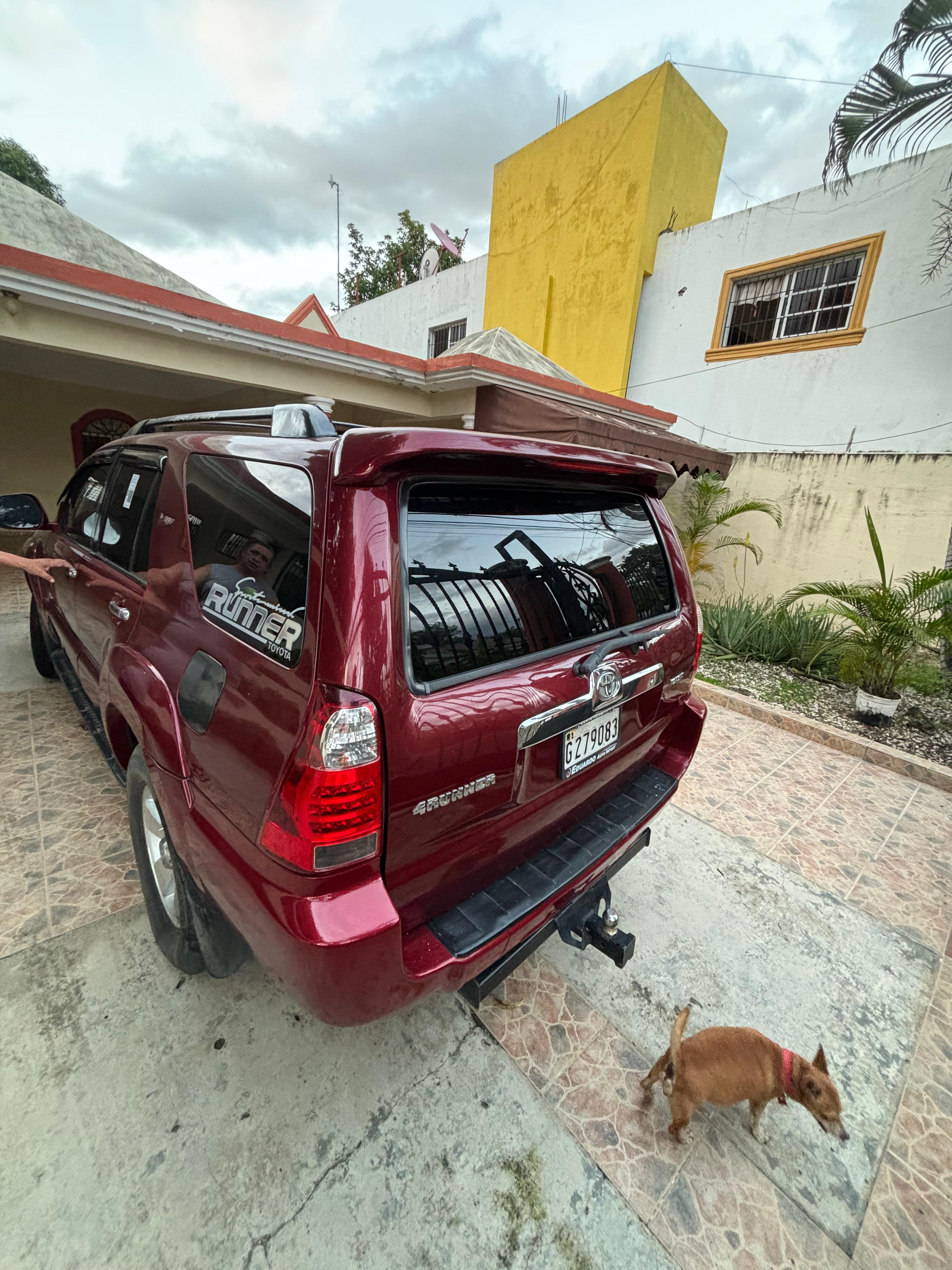 jeepetas y camionetas - Toyota 4Runner SRV SR5 2006 4x2 v6 rojo vino 0