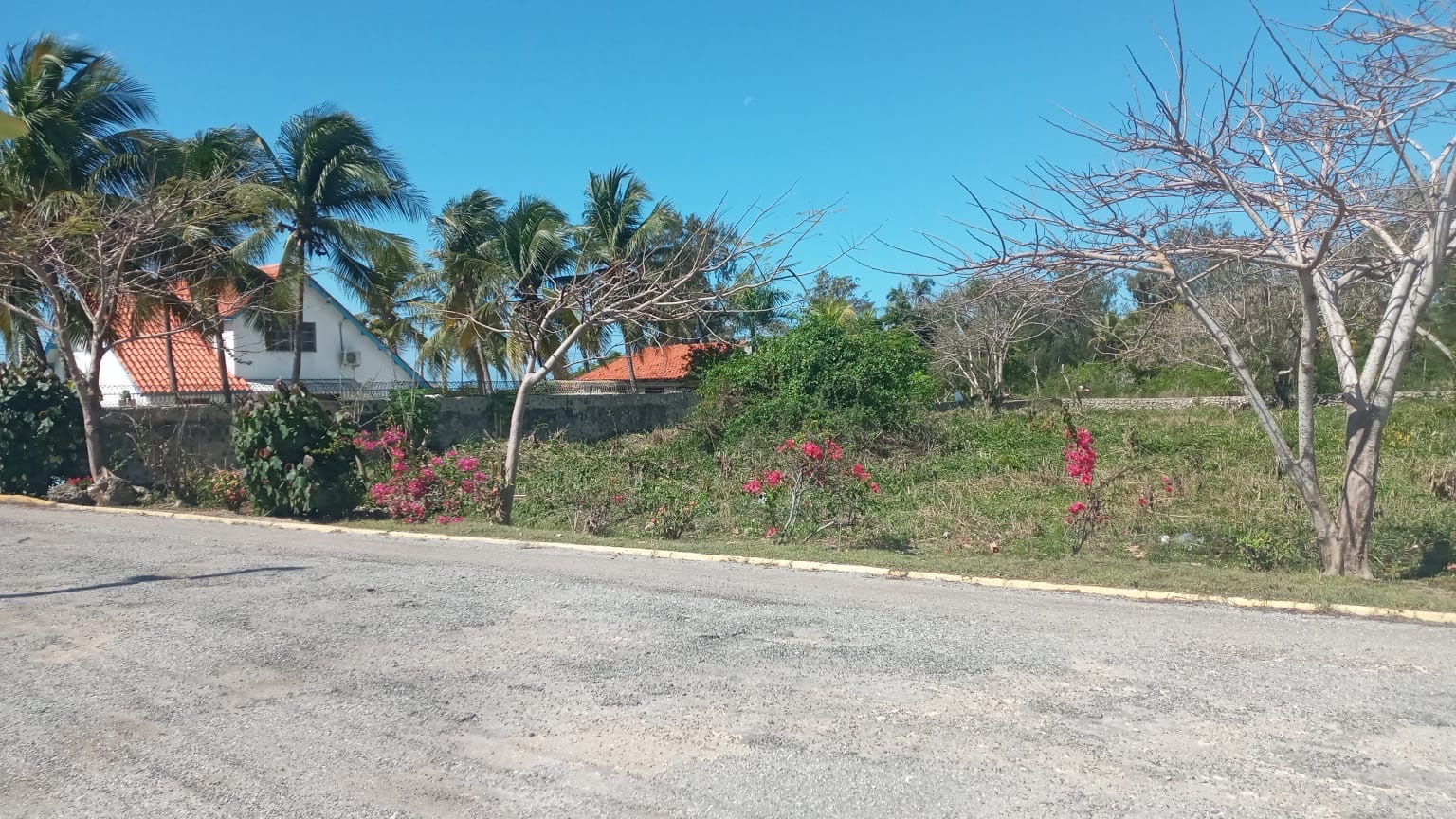 solares y terrenos - Vendo terreno en proyecto privado Las Americas, Juan Dolio,  
 8