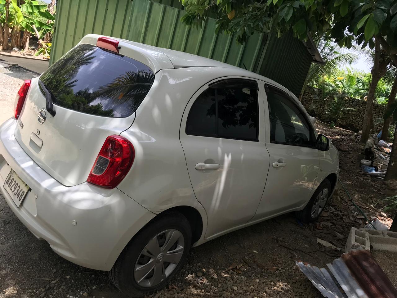 carros - Nissan march version japones  3