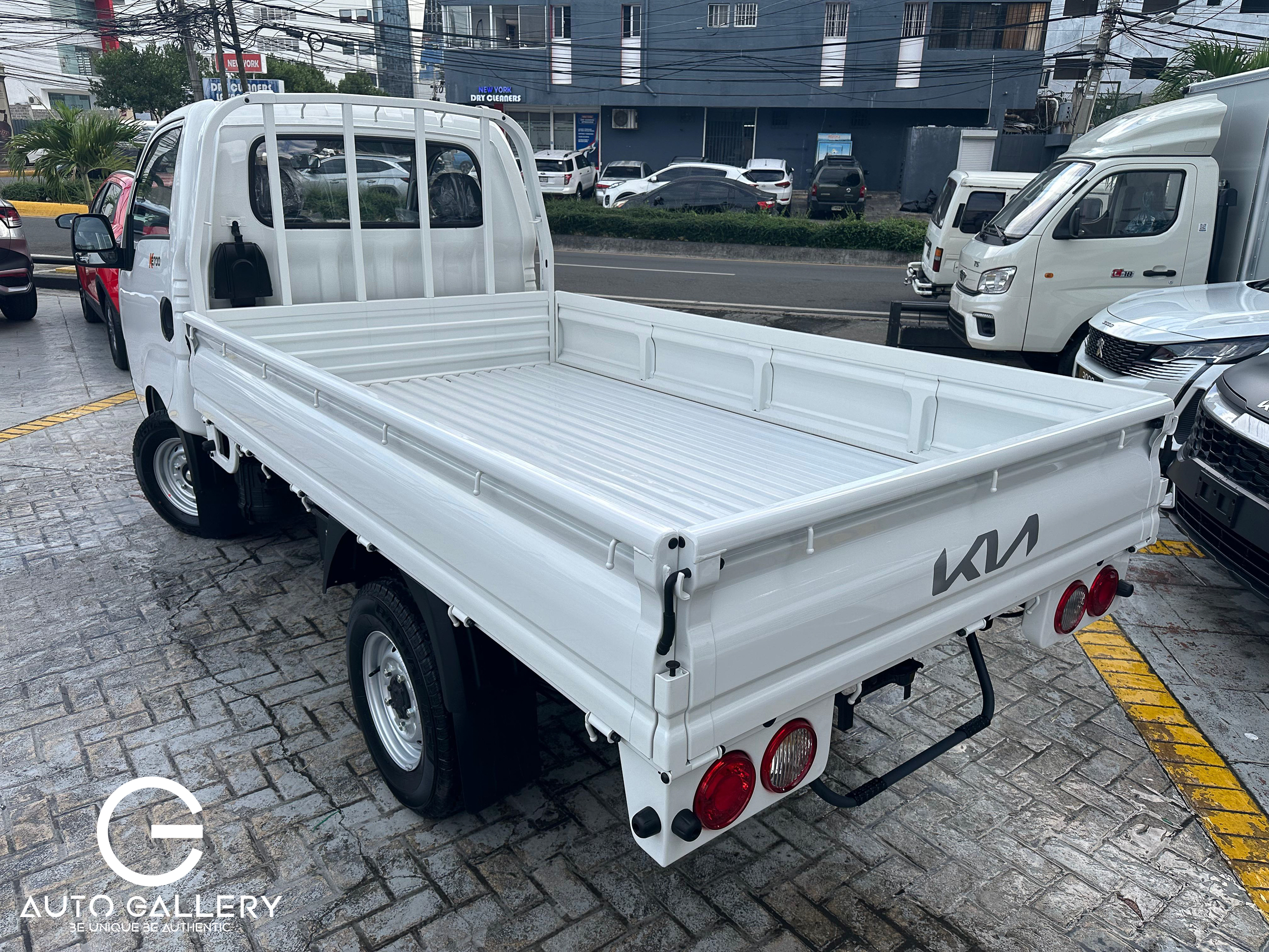 camiones y vehiculos pesados - KIA K2700 2