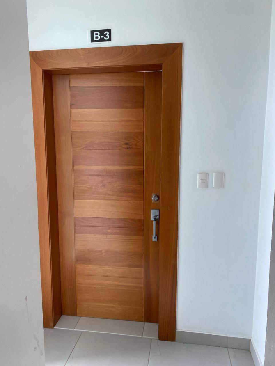 apartamentos - Apartamento en Venta 3er nivel, Reparto Universita 3