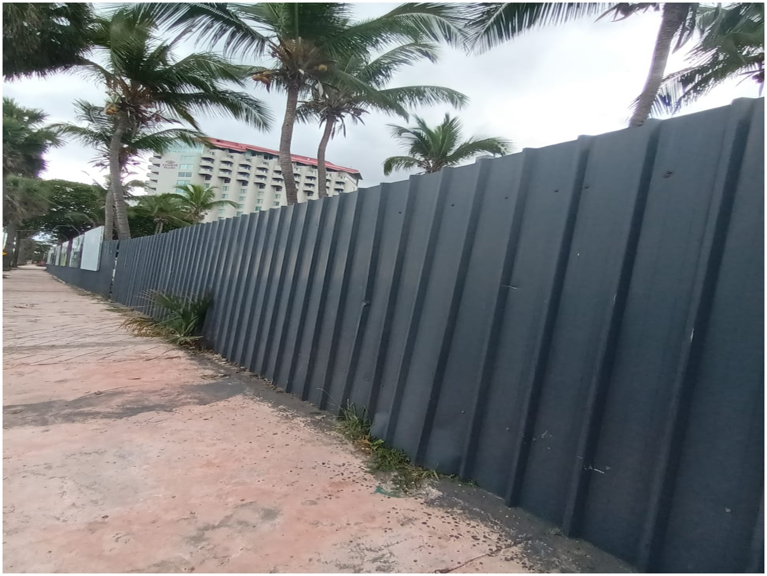 solares y terrenos - 9,000 mts.2 en el MALECON DE SANTO DOMINGO, PROX. A LOS PRINCIPALES HOTELES DE L