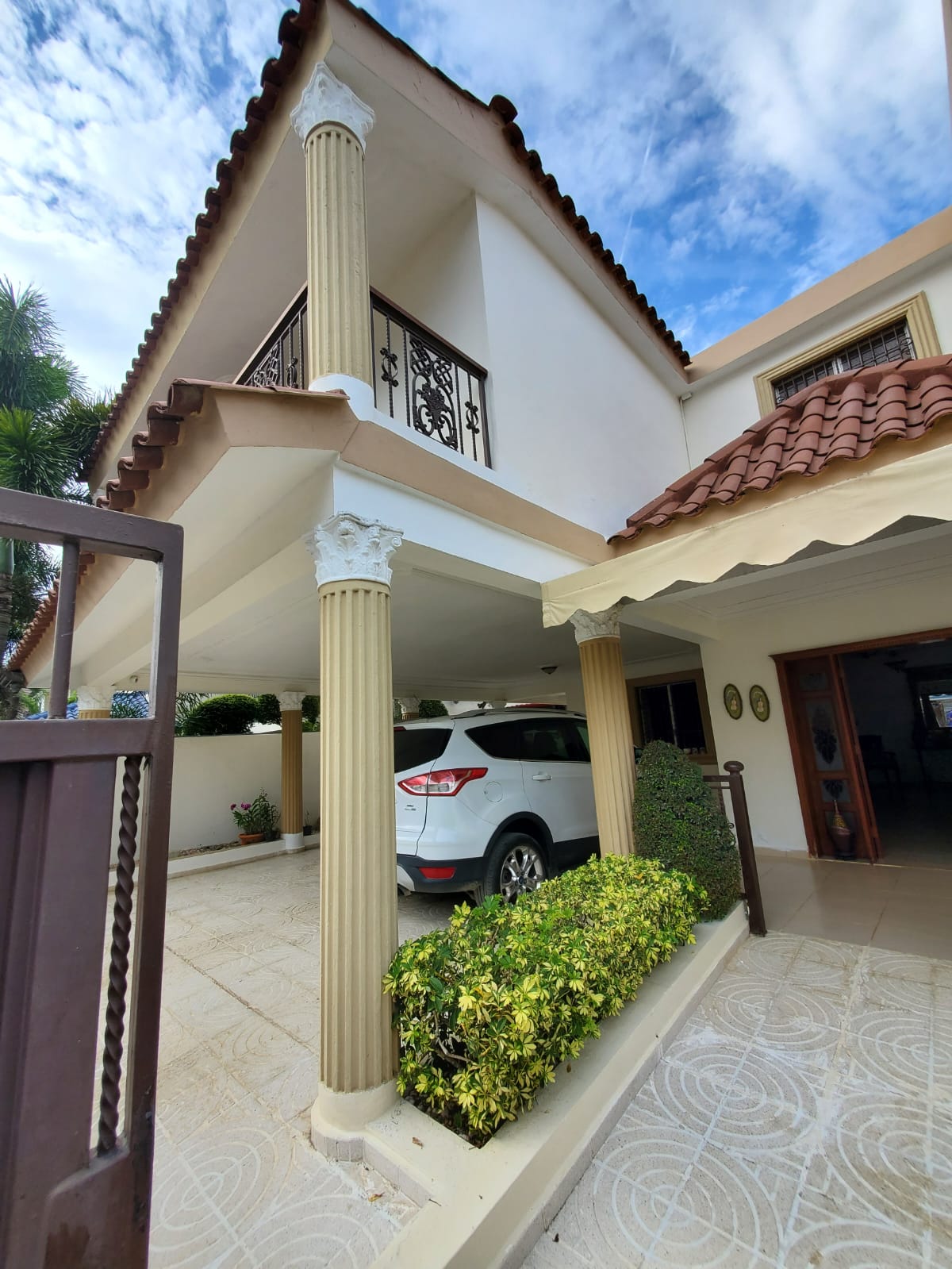 casas - CASA EN VENTA EN VILLA MARÍA, SANTIAGO. 1