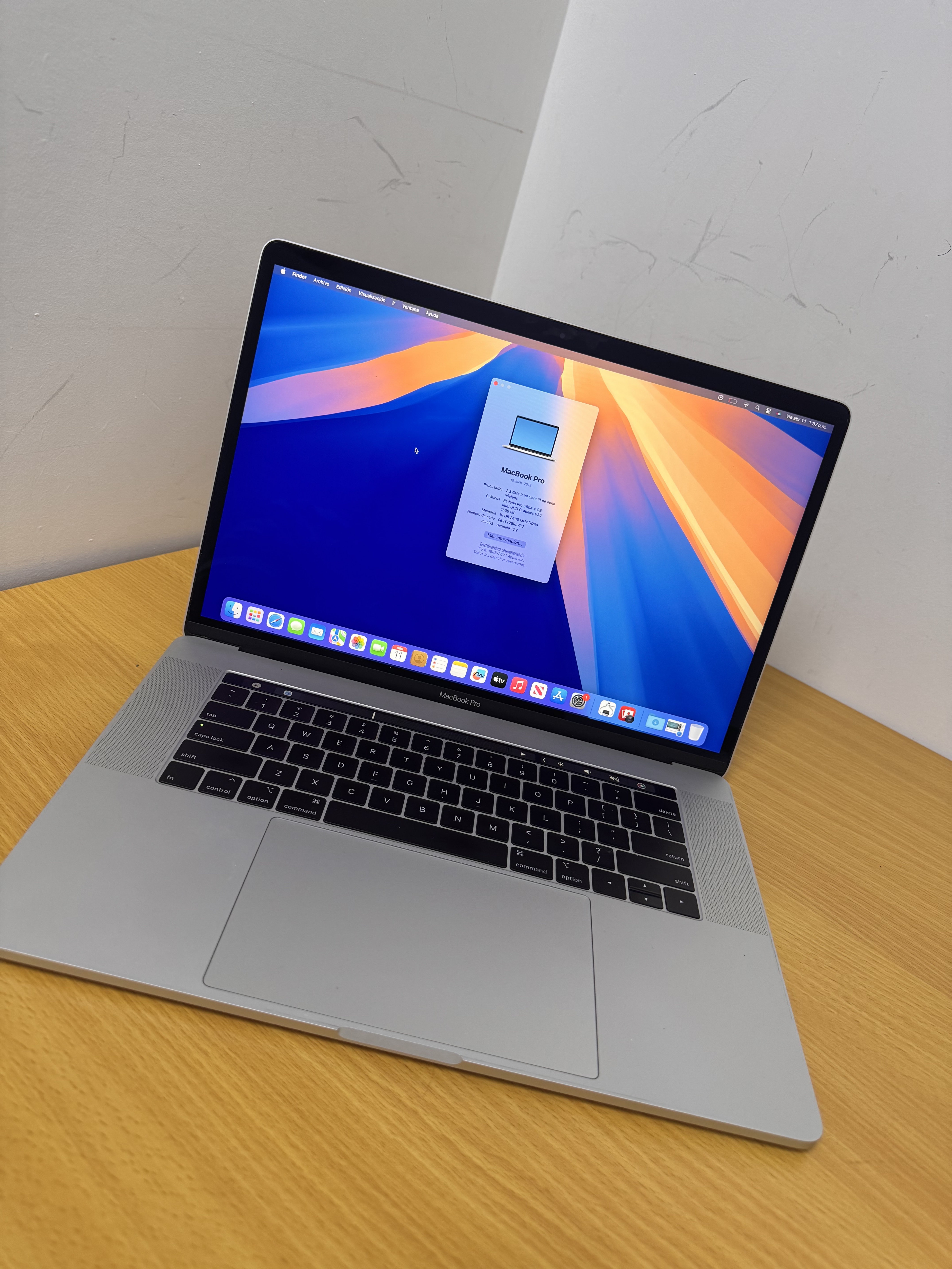 computadoras y laptops - MacBook Pro 15-inch 2019 i9 Doble Tarjeta Gráfica 5