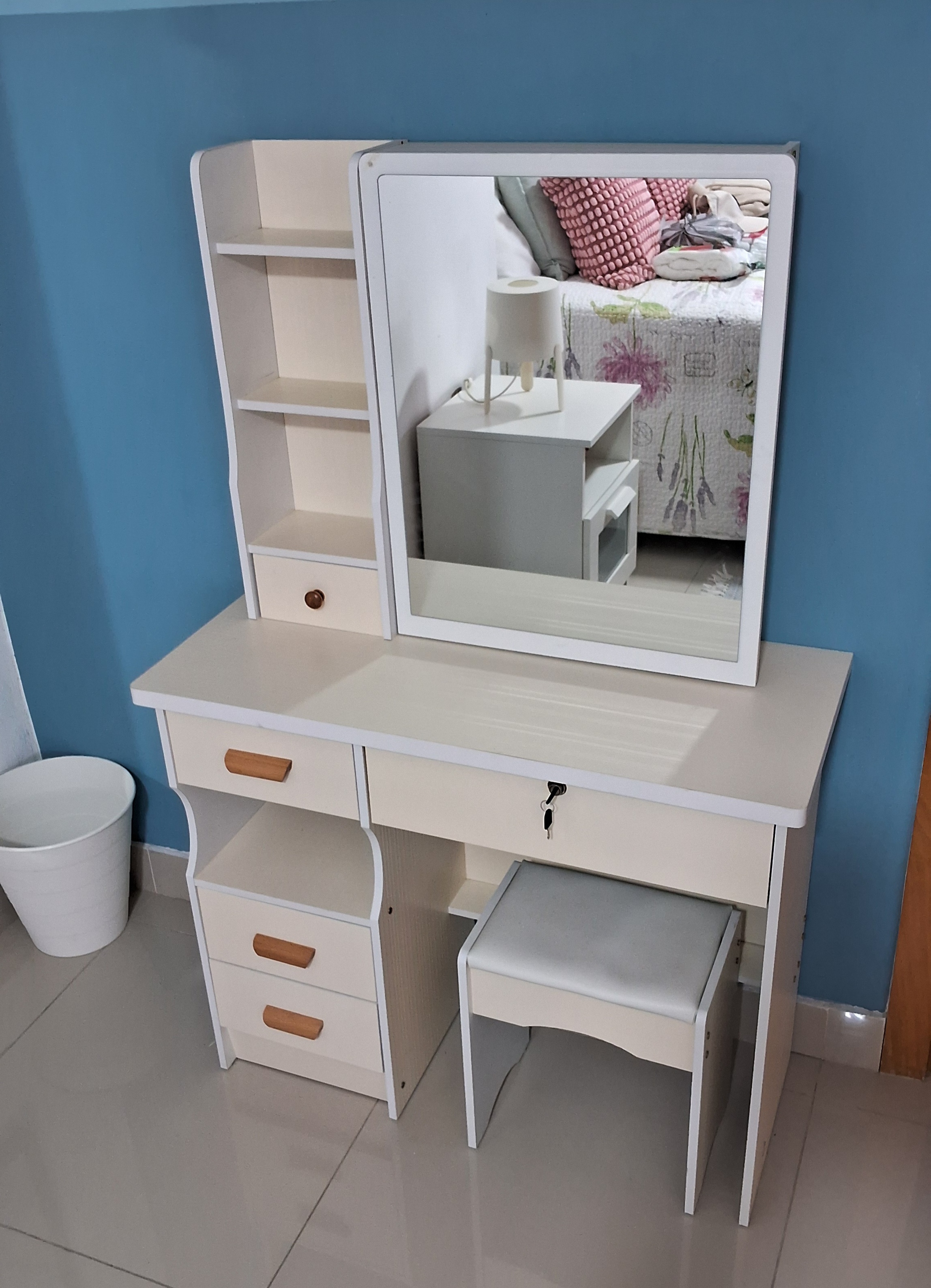 muebles y colchones - Mesa de Maquillaje 0