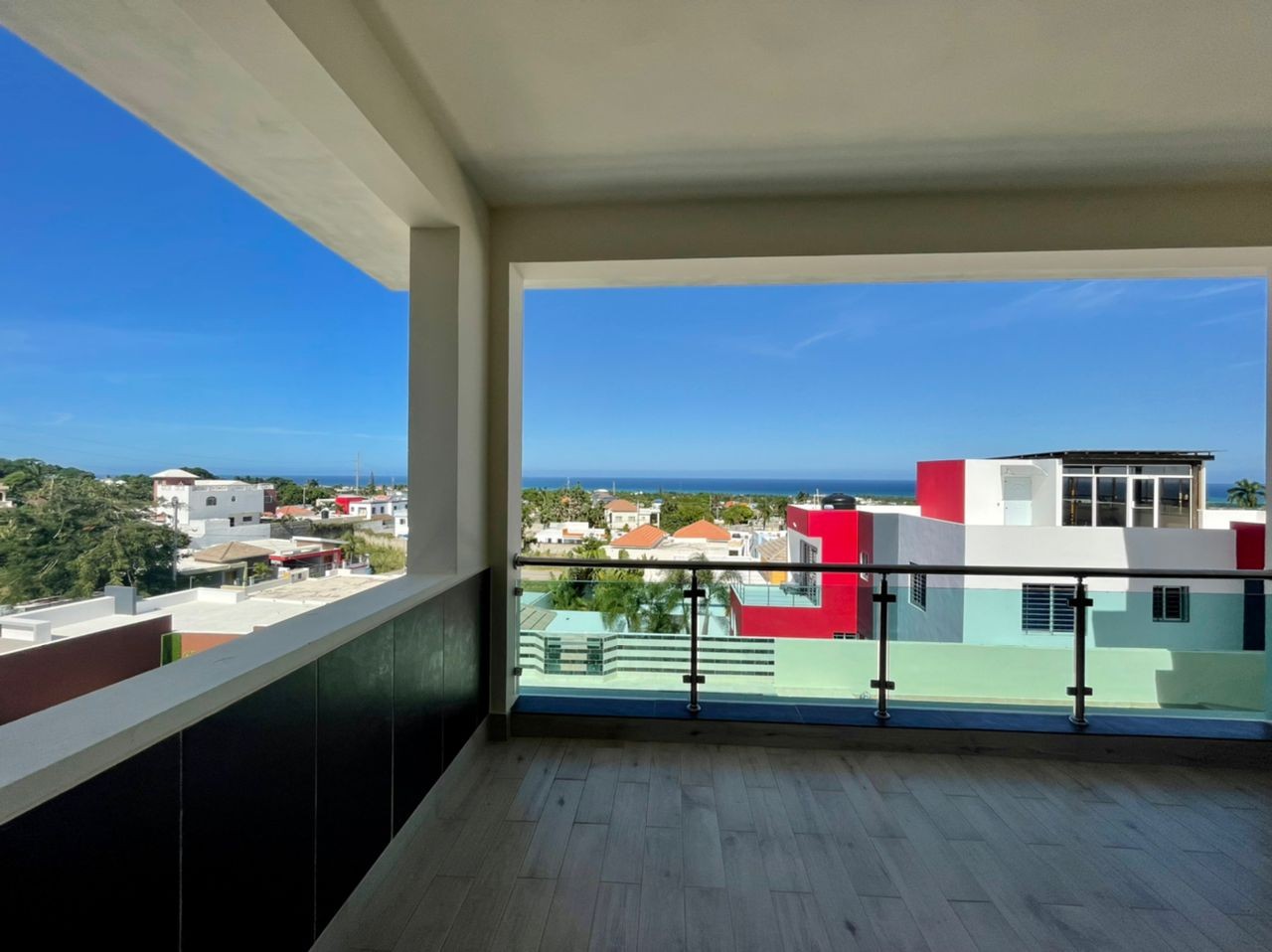 casas vacacionales y villas - Hermosa Villa de 3 Niveles con Vista al Oceano 7