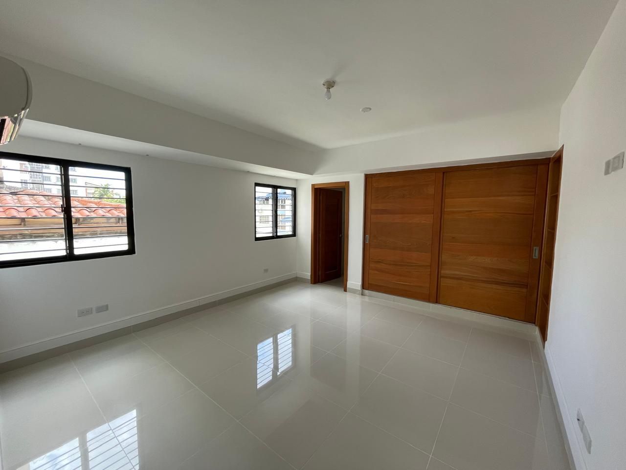 apartamentos - Alquiler de Apartamento en Evaristo Morales 8