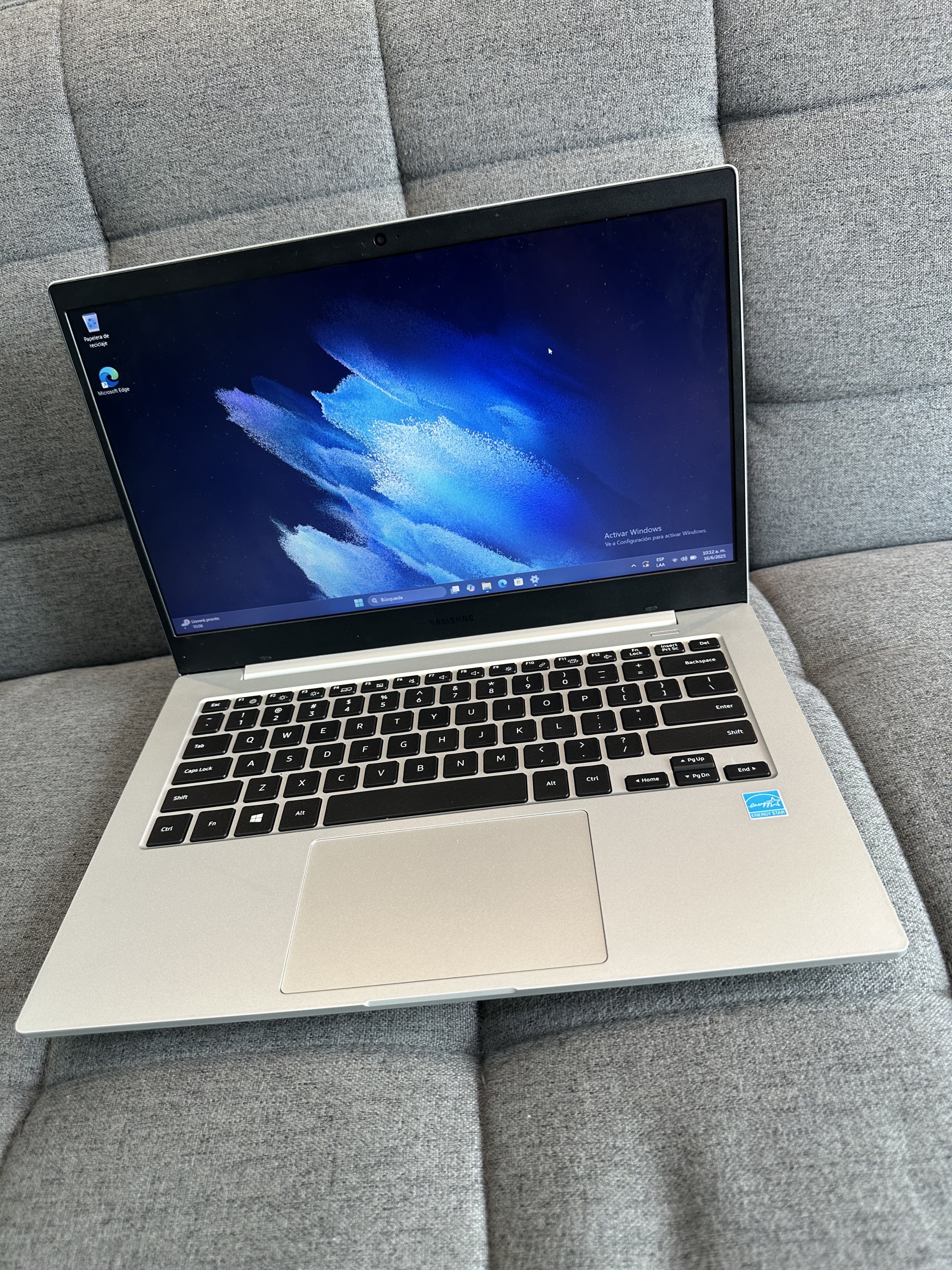 celulares y tabletas - Samsung Galaxy book go  6