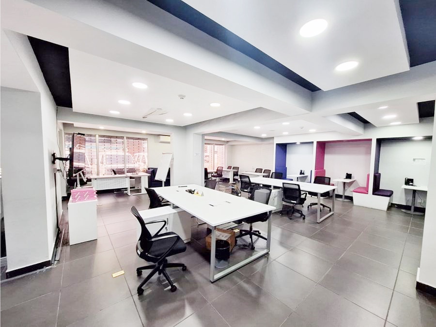 oficinas y locales comerciales - Local céntrico y comercial  7