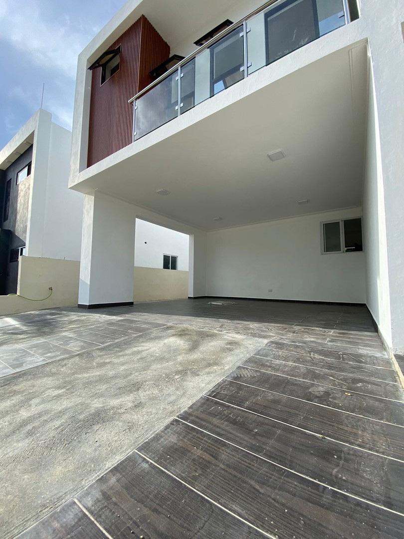 casas - Preciosa Casa Nueva en Residencial Martinez  8