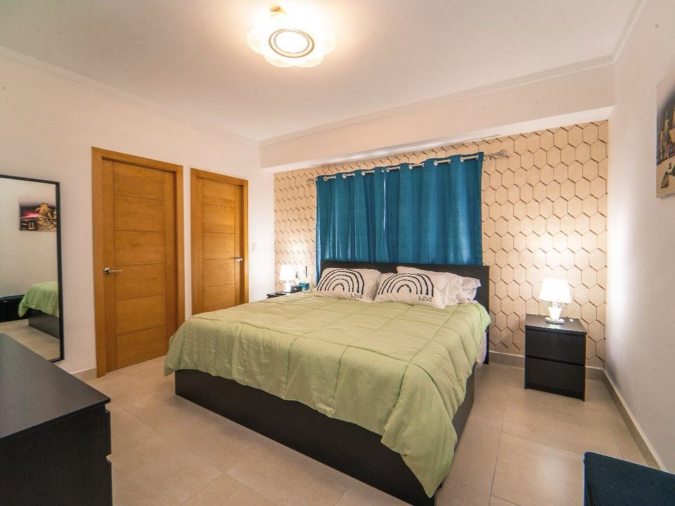apartamentos - Se alquila apartamento  amueblado con piscina y Gym en Evaristo Morales 4