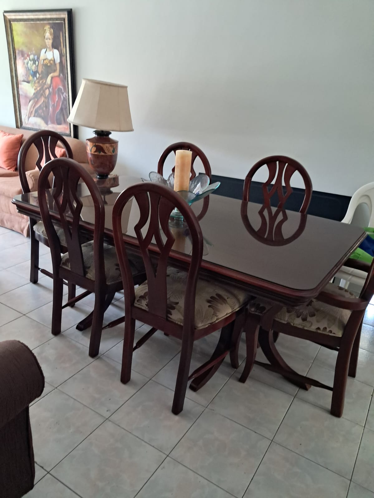 muebles y colchones - Juego Comedor de 6 sillas en Caoba 0