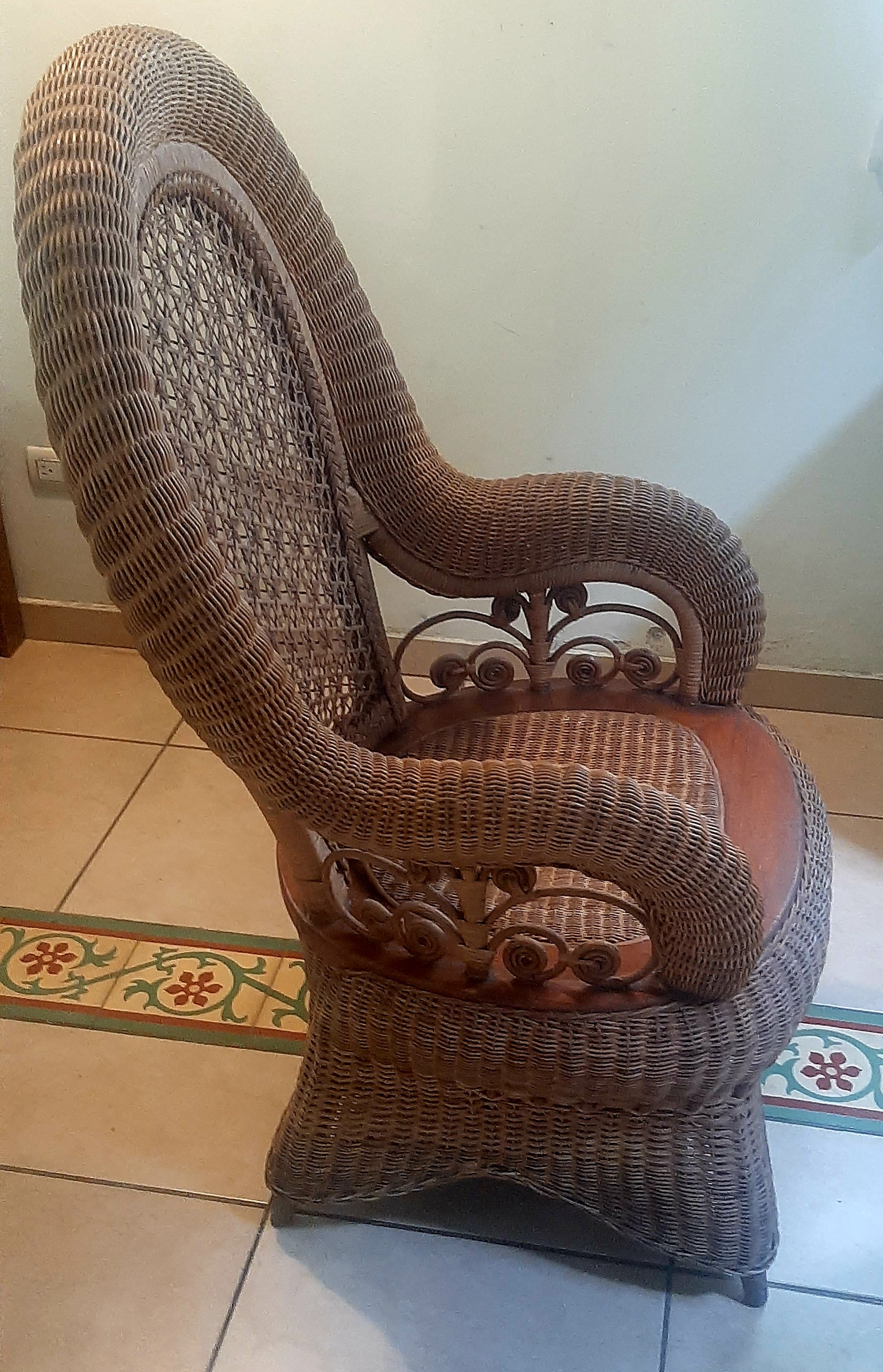muebles y colchones - 2 Sillones y Mesita de Mimbre y Caoba
