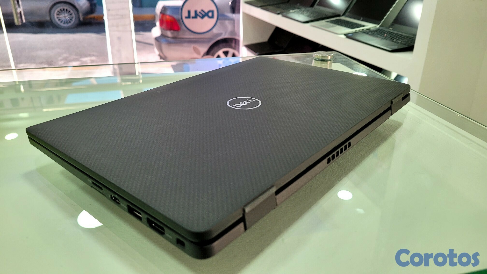 computadoras y laptops - Laptop Dell Slim 14 Pulg Core i7 11th Gen Ram 16gb ddr4 Disco 1tb Video 8gb 3