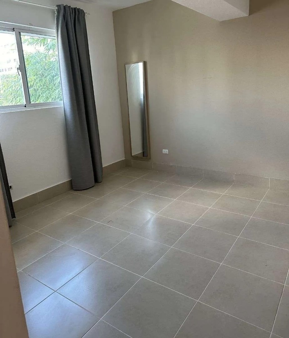 apartamentos - Apartamento en alquiler de 1 hab Evaristo Morales
$750usd. Amueblado $830usd.  3