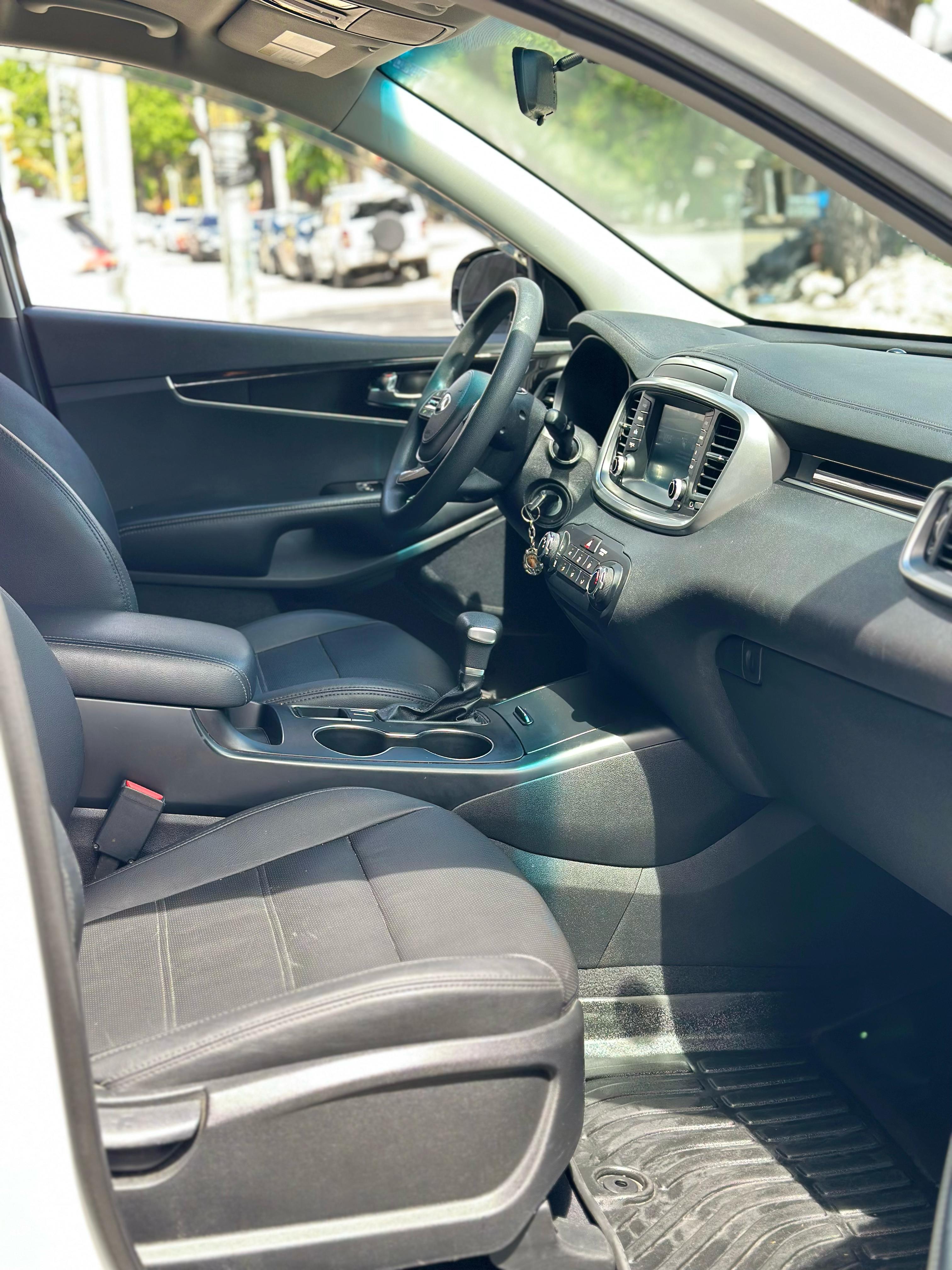 jeepetas y camionetas - 2020 KIA SORENTO LX CLEAN CARFAX 6