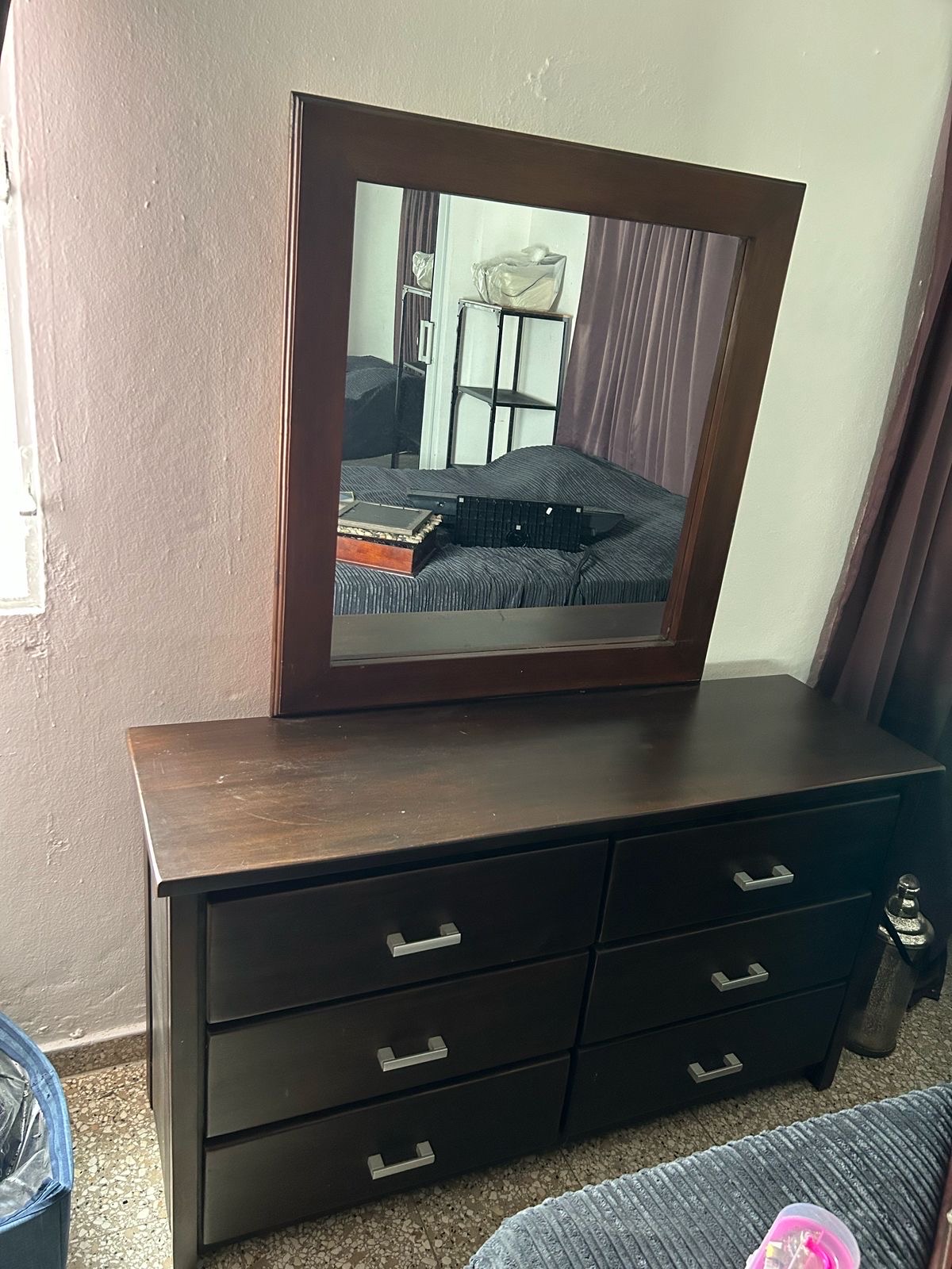 muebles y colchones - Gavetero en madera