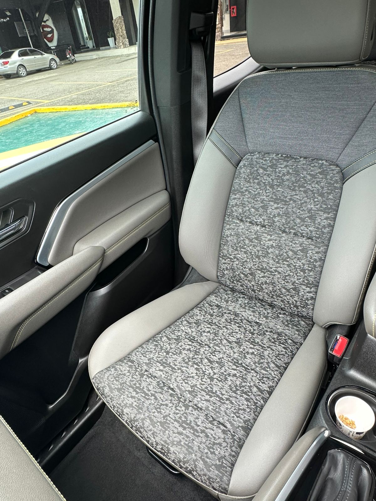 jeepetas y camionetas - chevolet colorado ZR2 2023  8
