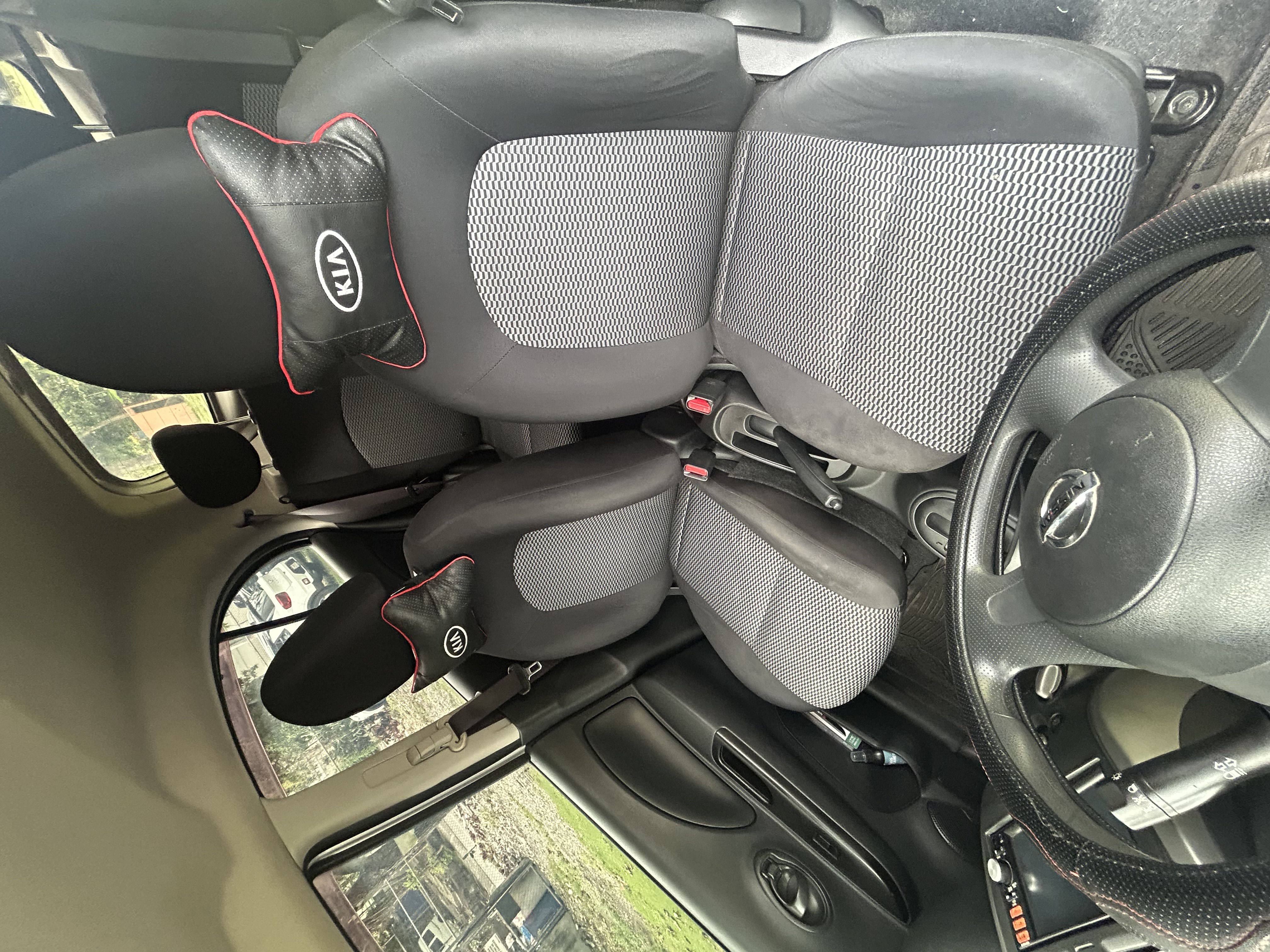 carros - Nissan March 2016 como nuevo 8