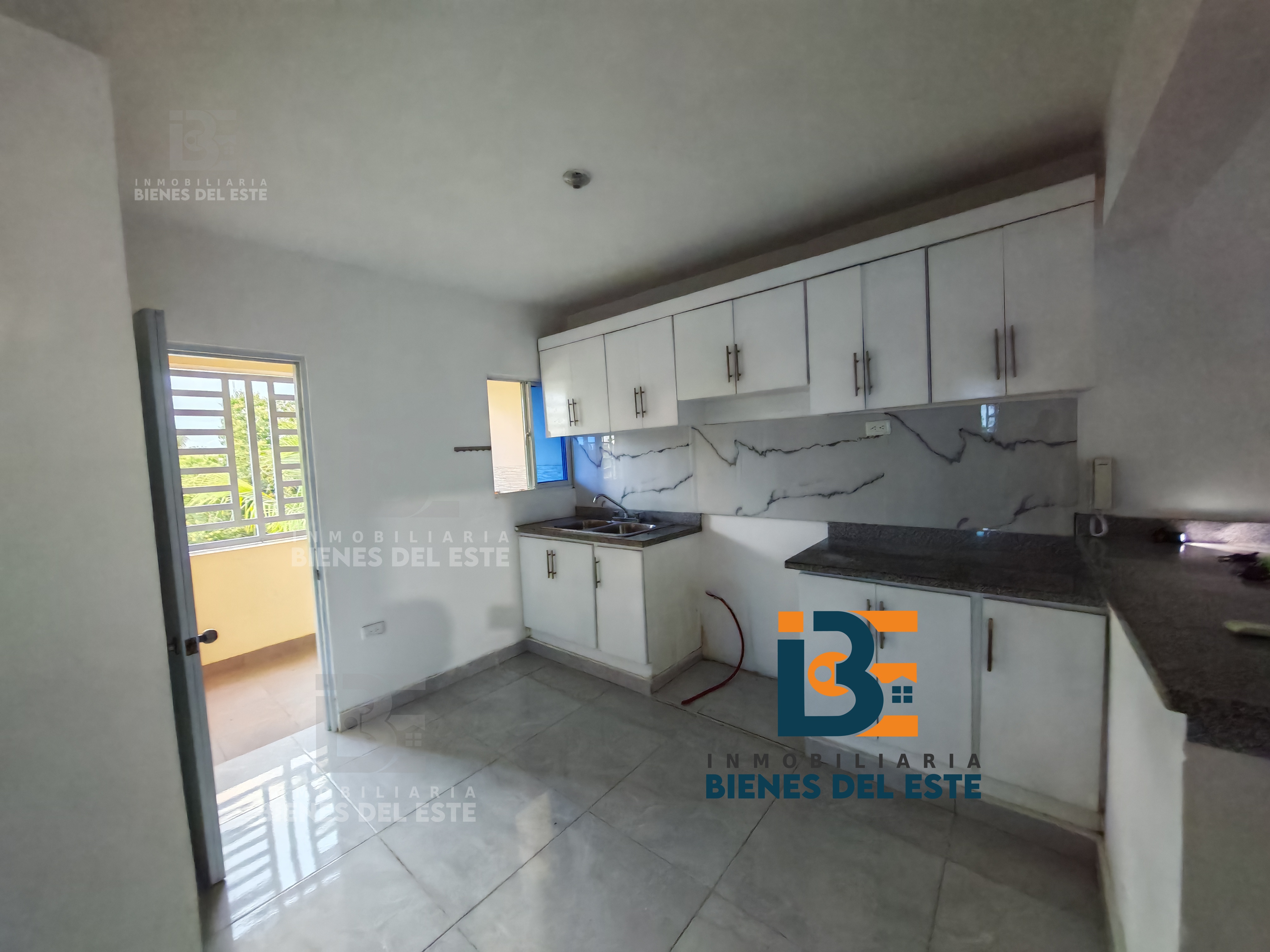 apartamentos - SE RENTA Apartamento de Dos Habitaciones. 3