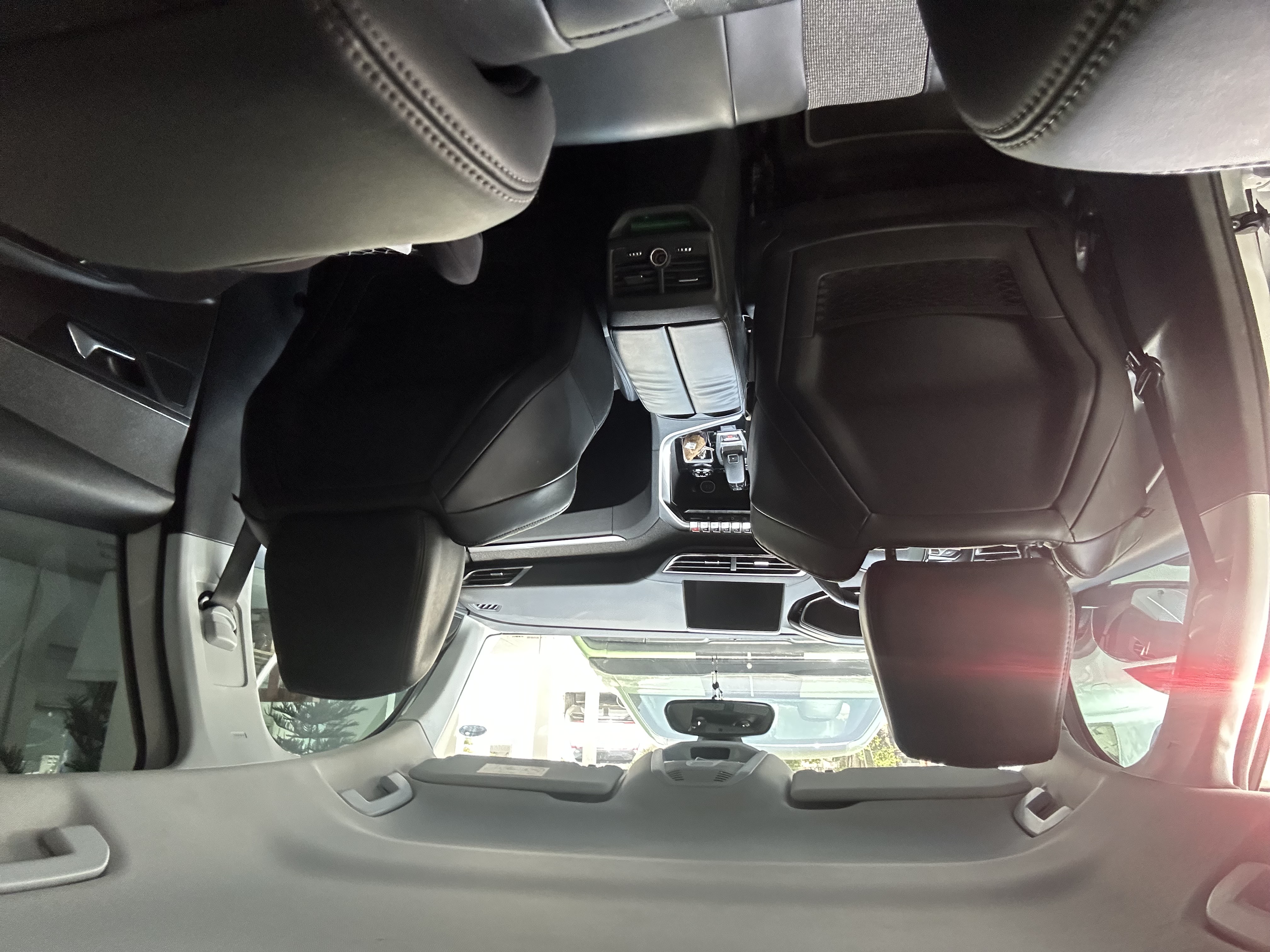 jeepetas y camionetas - se vende por viaje  4