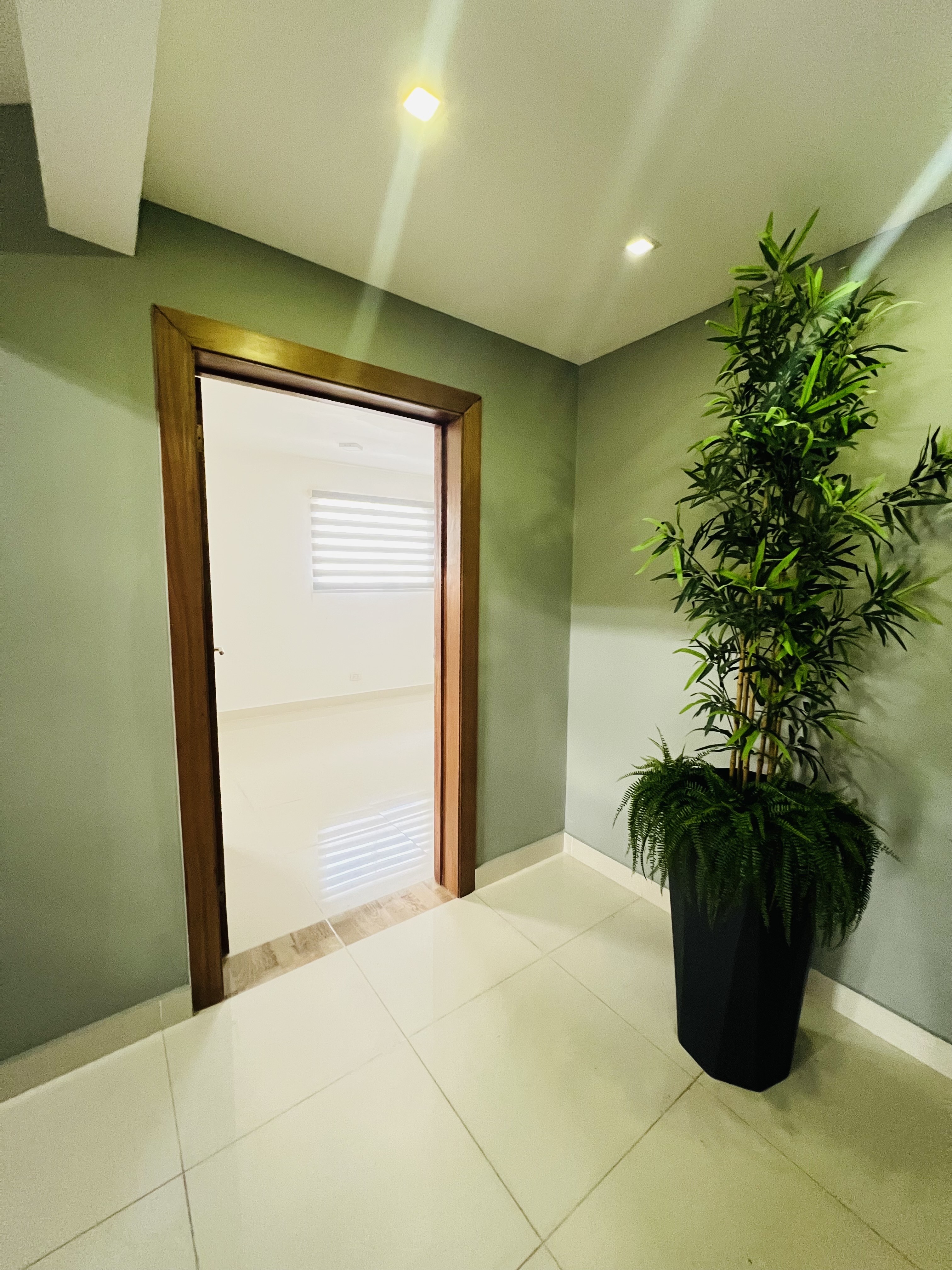 oficinas y locales comerciales - Local Comercial Miraflores 2do Nivel