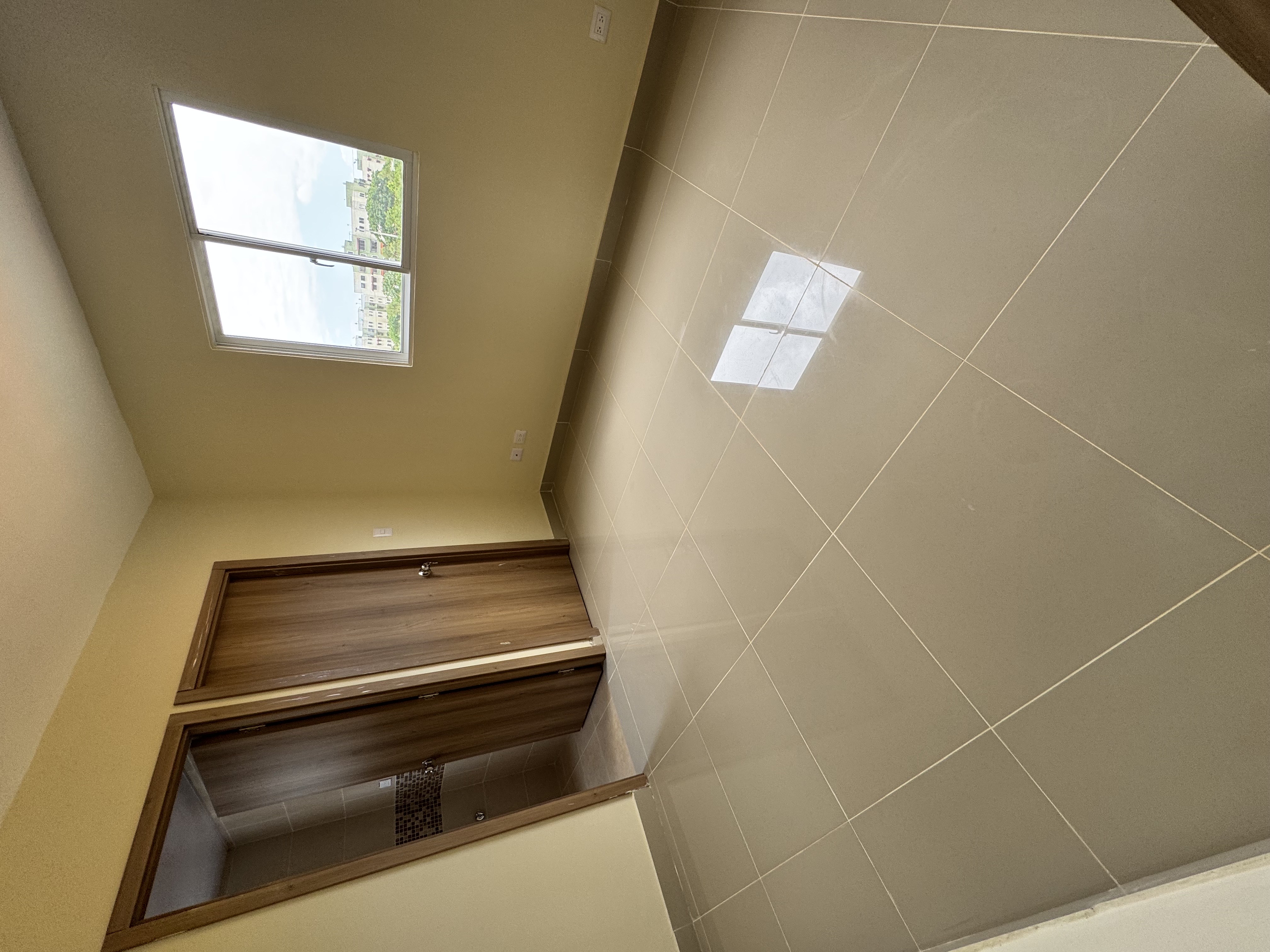apartamentos - venta de 4ta con terraza en la avenida ecológica Santo Domingo con bono vivienda 3
