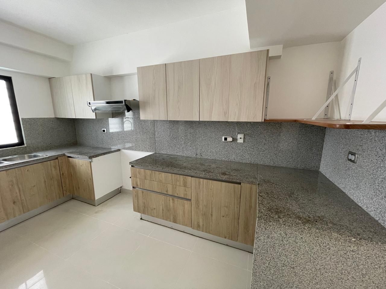 apartamentos - Alquiler de Apartamento en Evaristo Morales 5
