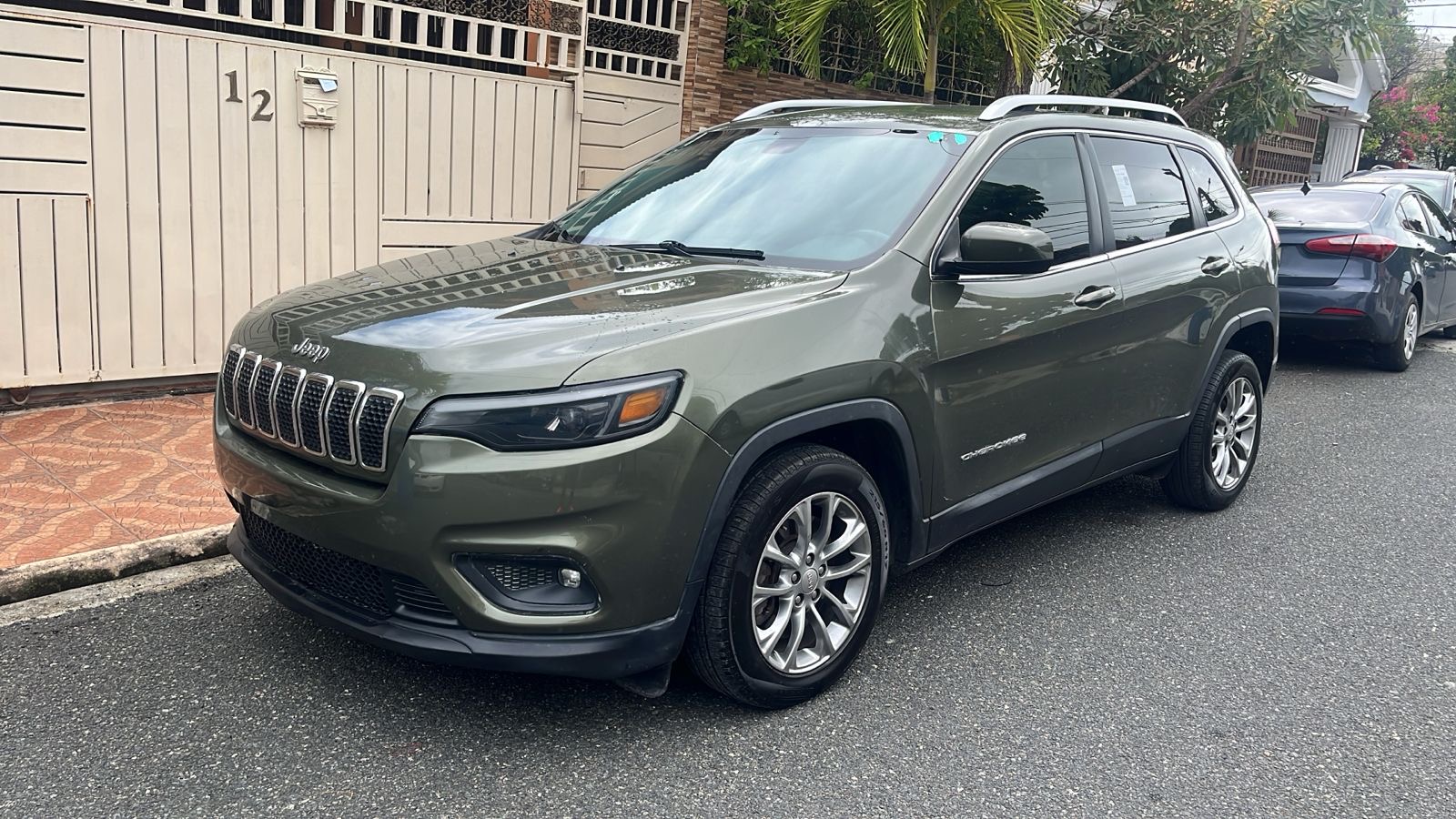 jeepetas y camionetas - JEEP CHEROKEE DE EXCELENTES CONDICIONES 5