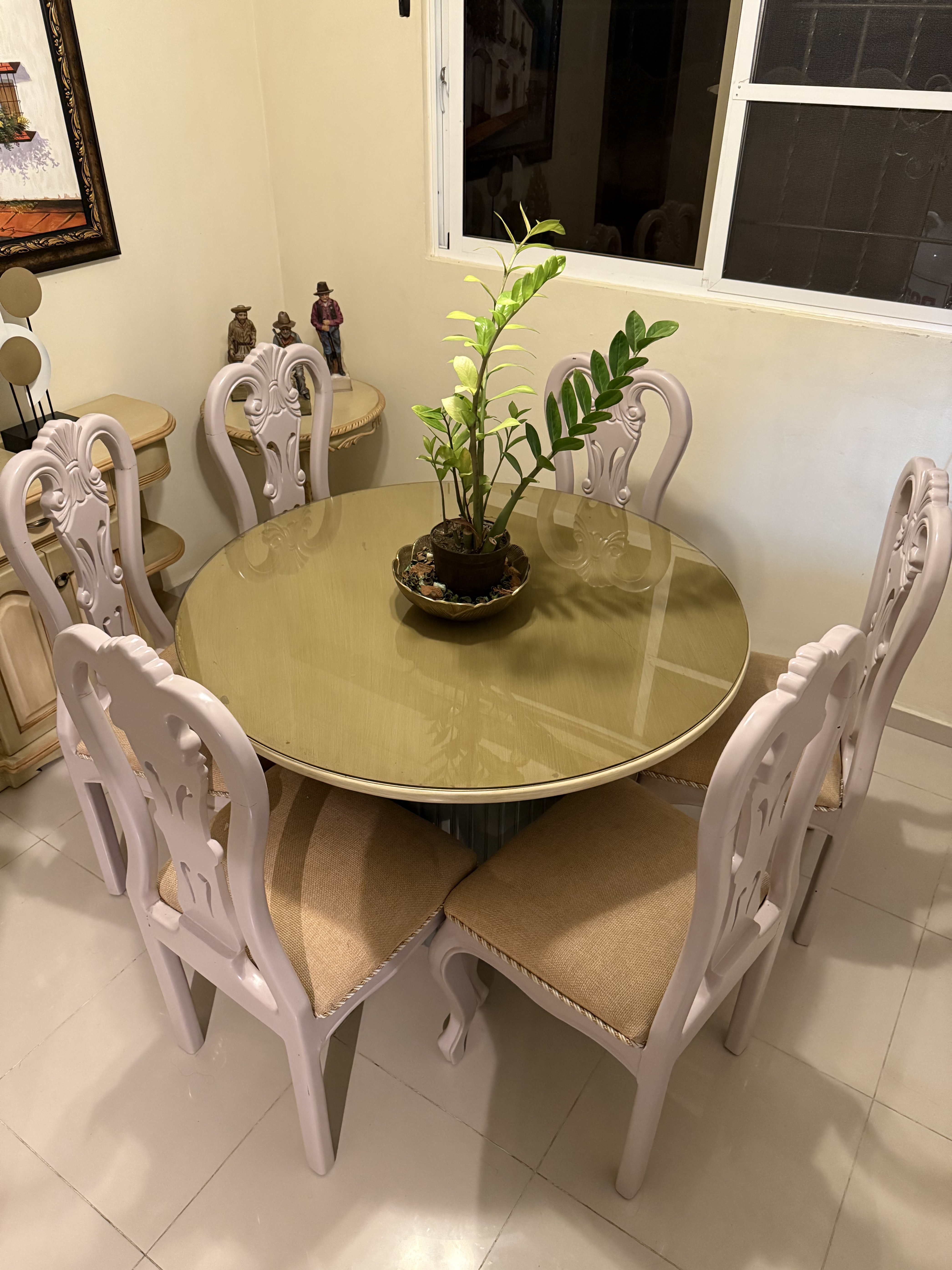 muebles y colchones - VENTA DE JUEGO DE COMEDOR REDONDO DE 6 SILLAS EN CAOBA / $80,000 3