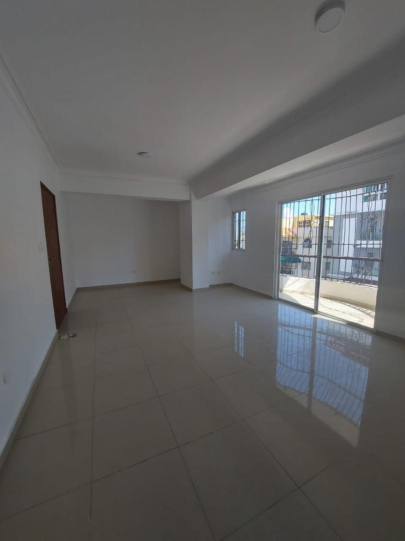 apartamentos - ¡MIRADOR NORTE! IMPECABLE CLÁSICO APARTAMENTO AMPLIAS HABITACIÓNES BUEN UBICADO 7
