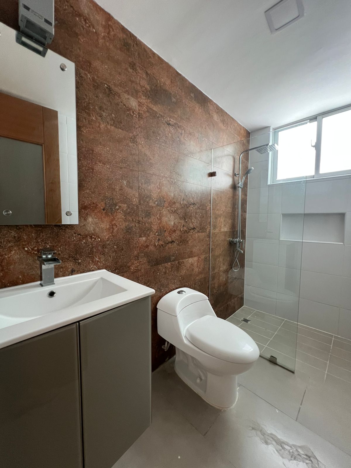 apartamentos - SE ALQUILA APARTAMENTO CON LINEA BLANCA Y PISCINA, UBICADO EN MIRADOR SUR  6