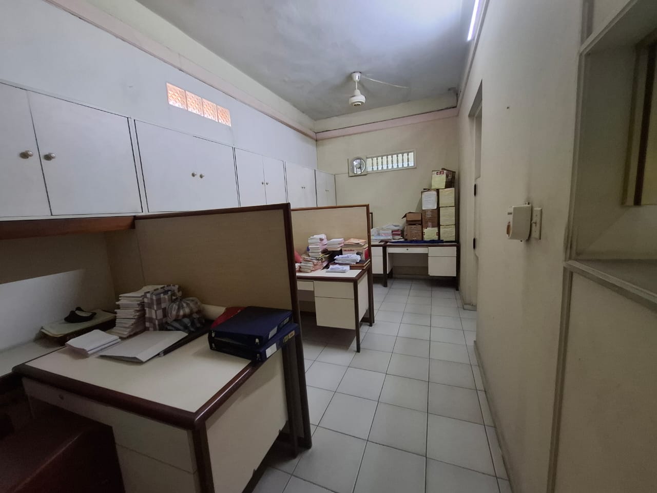 casas - Casa y local comercial en Zona Universitaria  4
