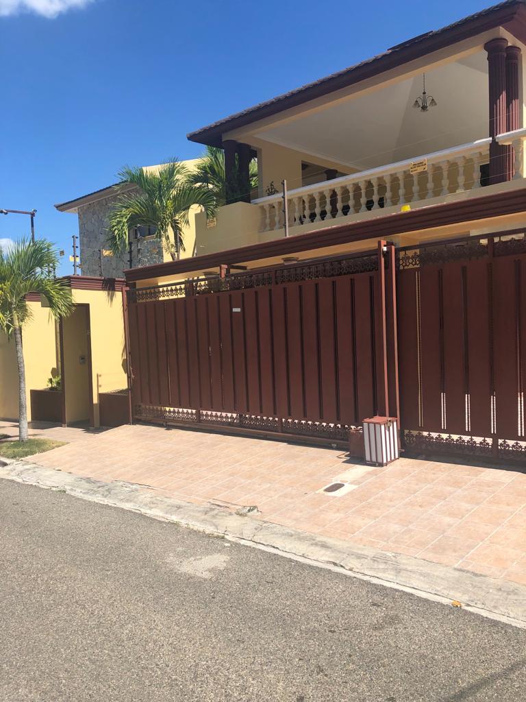 casas - Casa de Venta Cerro Alto 7