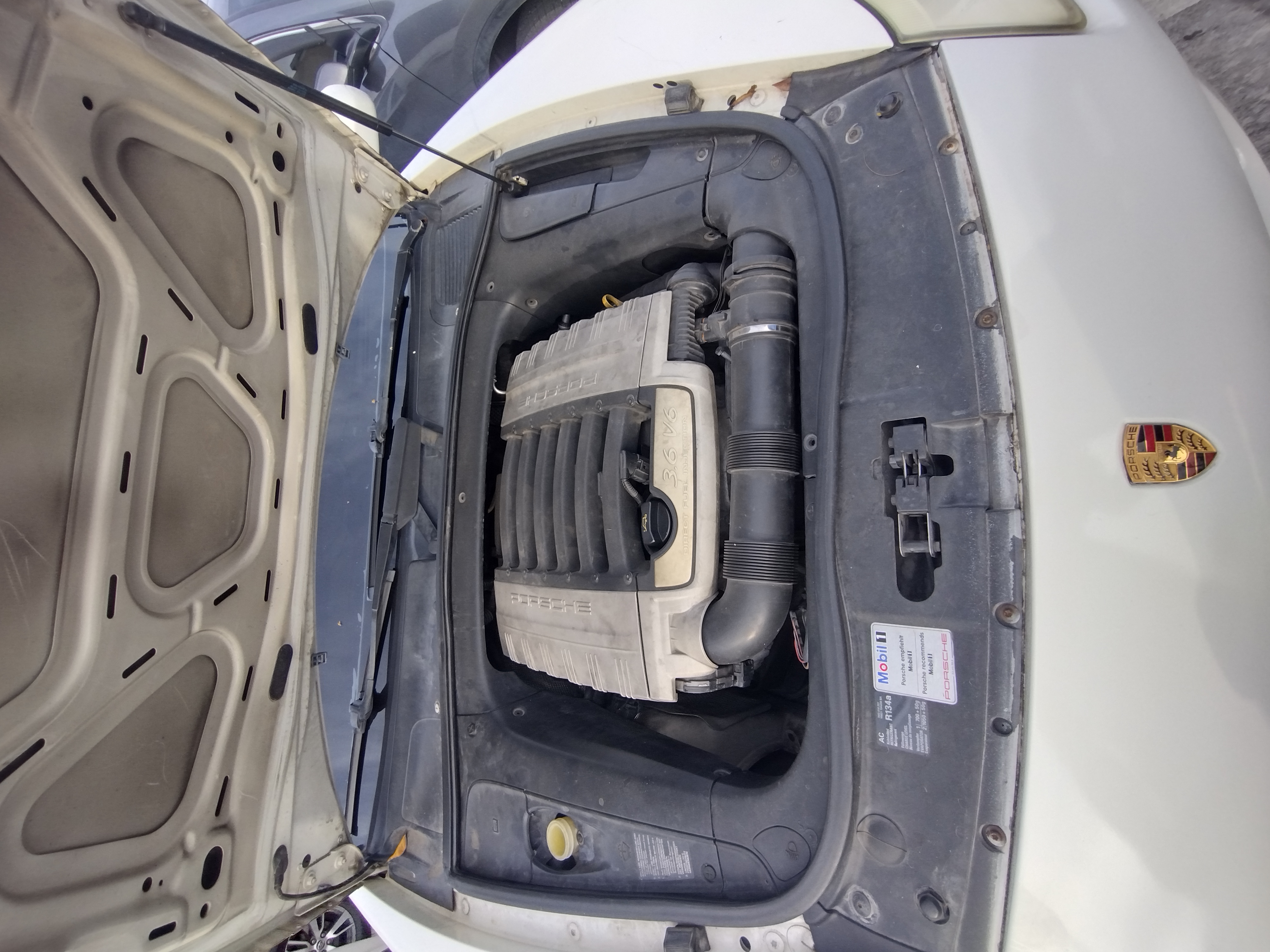 jeepetas y camionetas - Porsche Cayenne V6 en muy Buenas Condiciones  9
