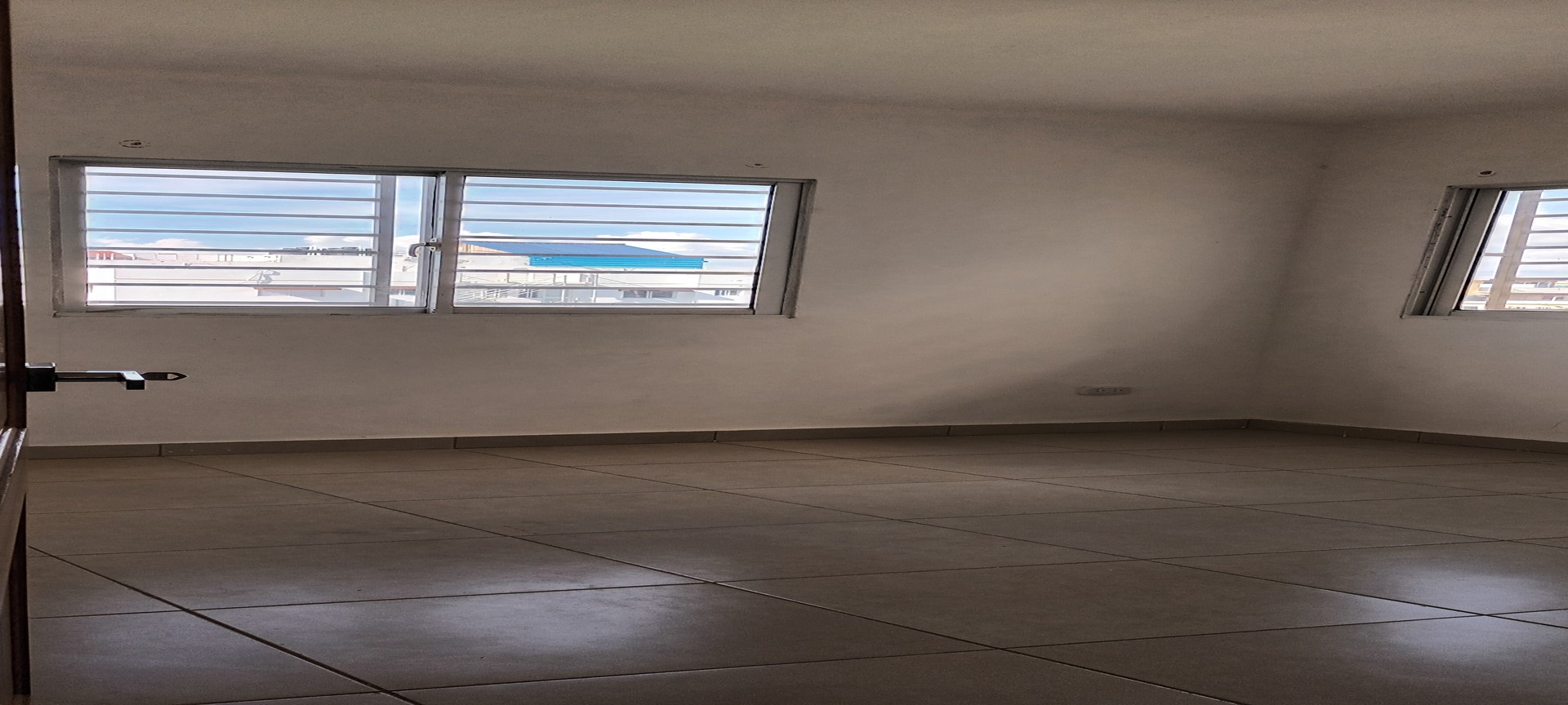 apartamentos - Apartamento 4ta Con Terraza en San Isidro, próximo a la zona Franca . 3
