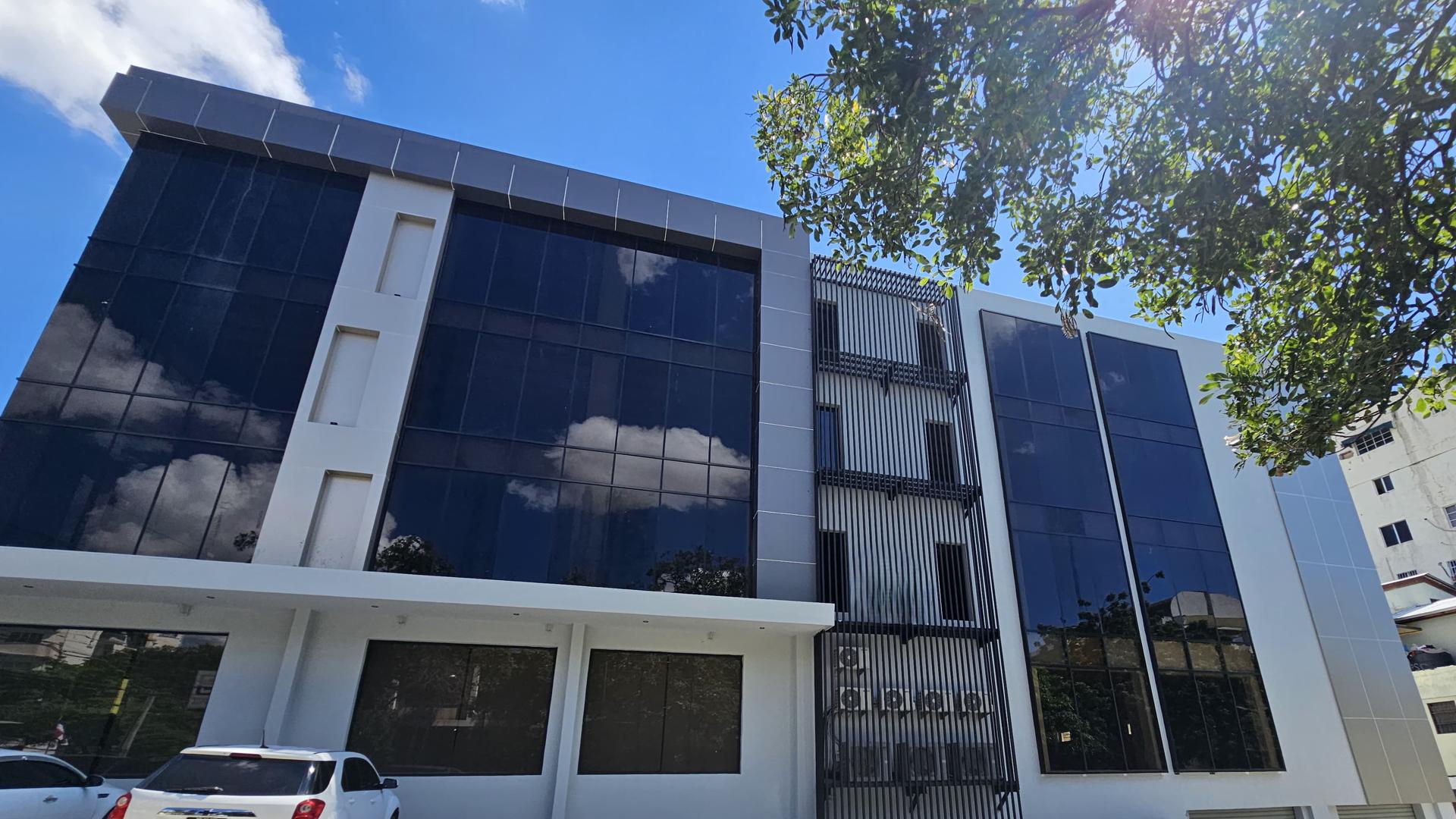 oficinas y locales comerciales - TORRE CORPORATIVA Y COMERCIAL EN GAZCUE 3