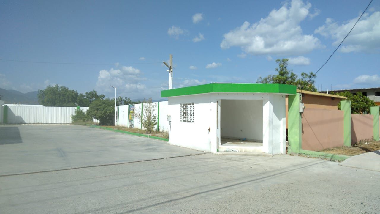 negocios en venta - Estacion de gas en Azua Ganancia sobre 1.3m limpio 2