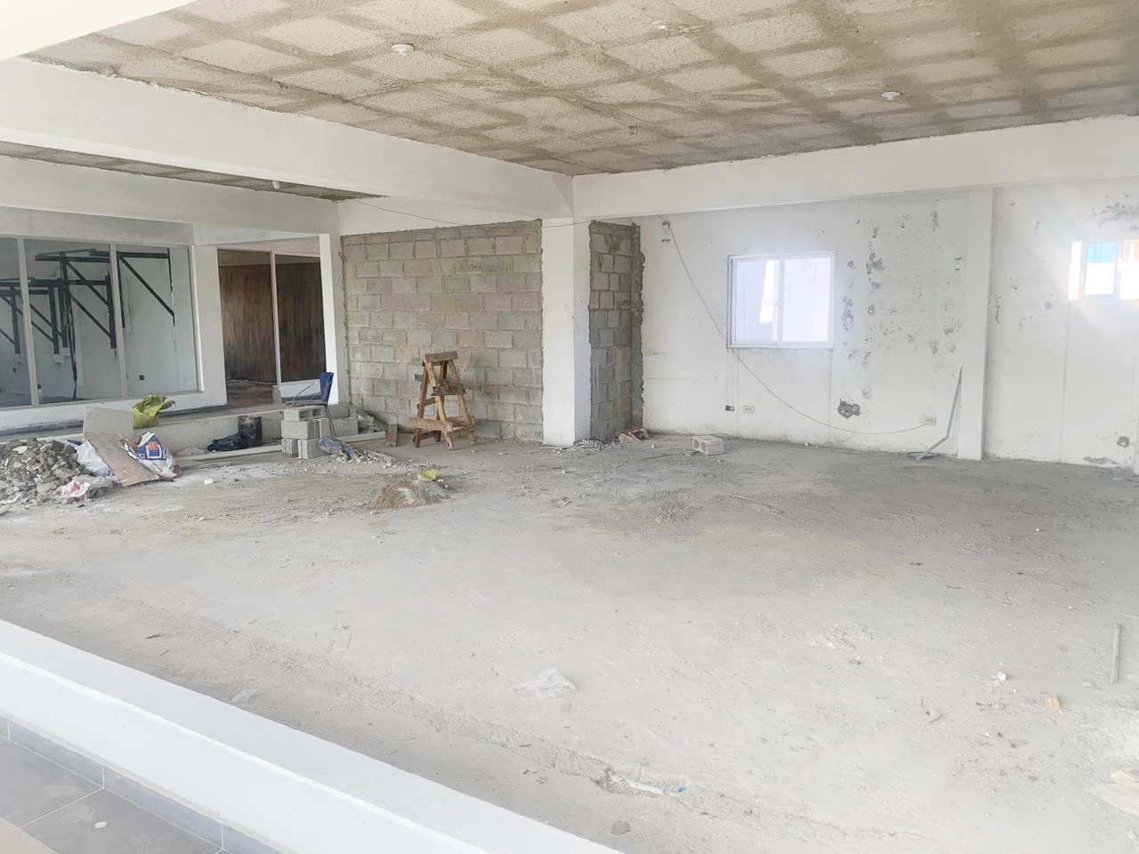 oficinas y locales comerciales - Local en venta en Arroyo hondo 2