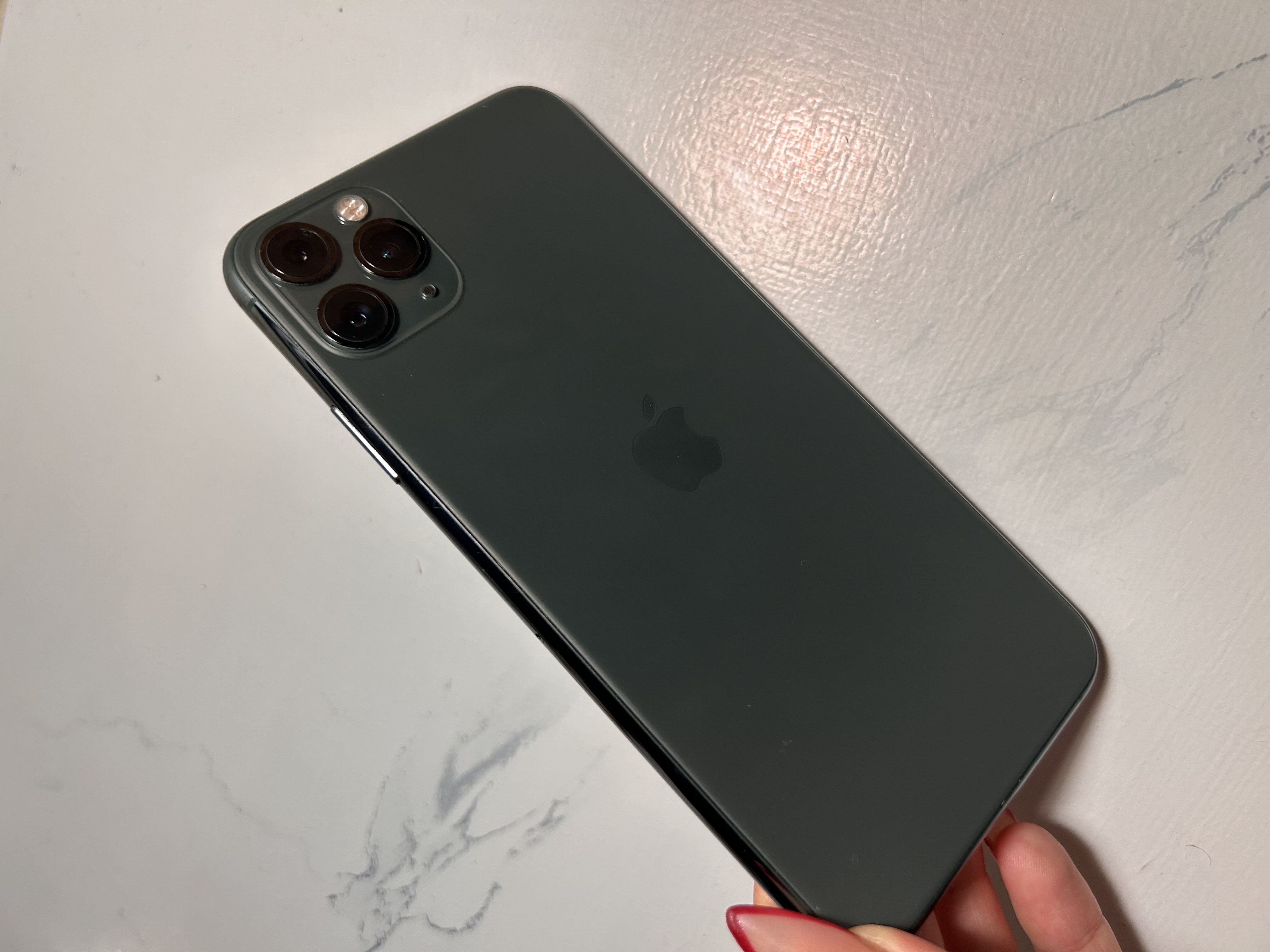celulares y tabletas - Vendo IPhone 11 Pro Max  2